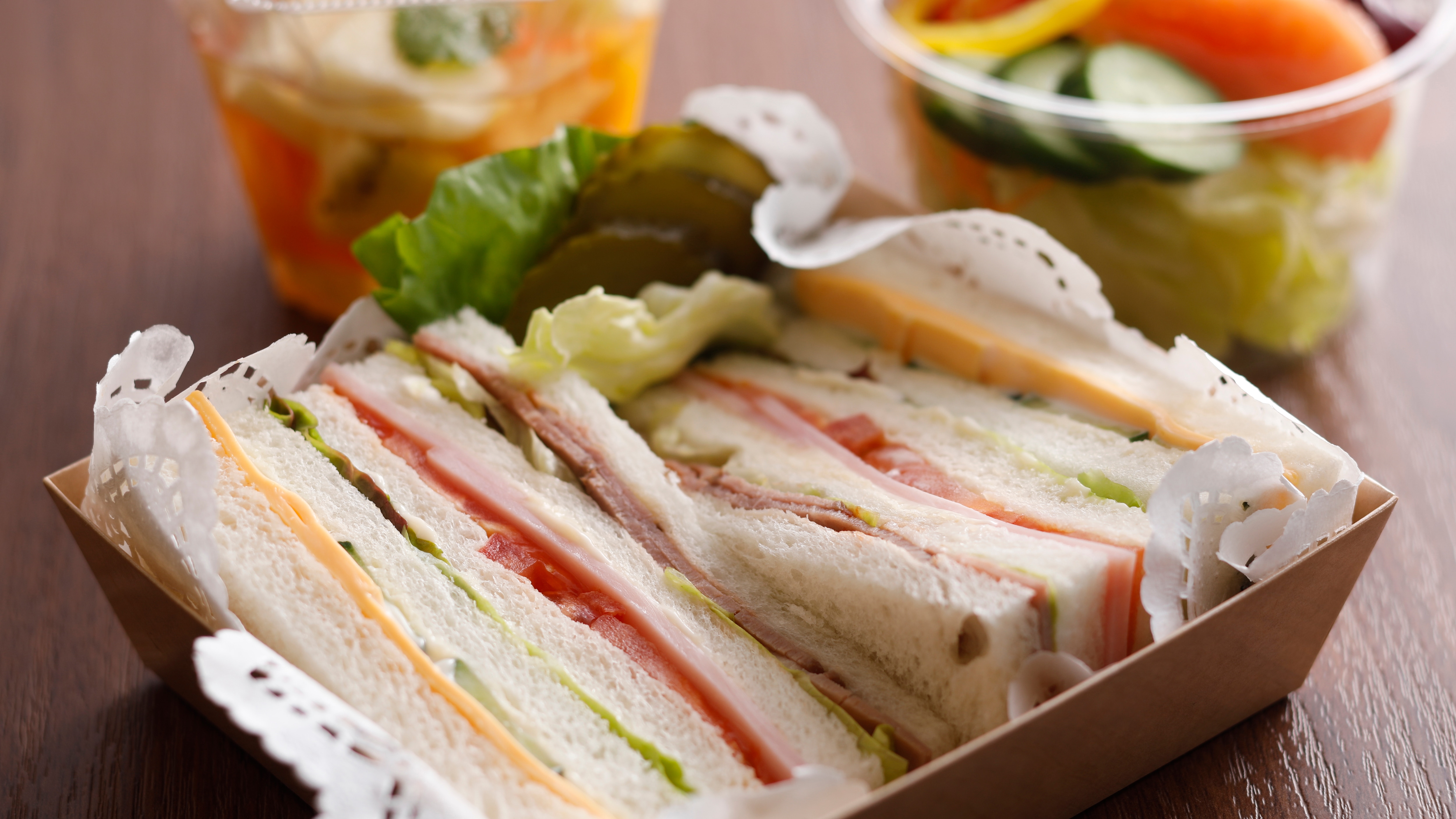 Group hotel "The Shiroyama Terrace Tsuyama Villa" delivers sandwich boxes (image)