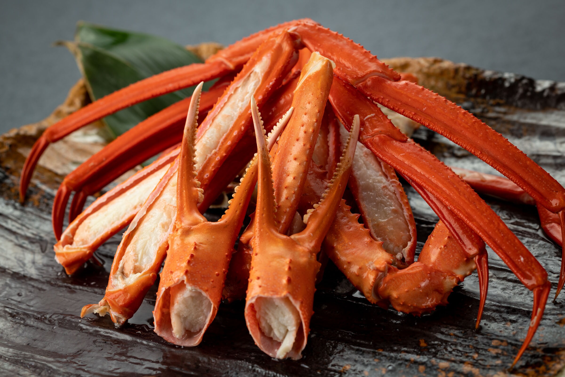 Share a big red snow crab for two people!