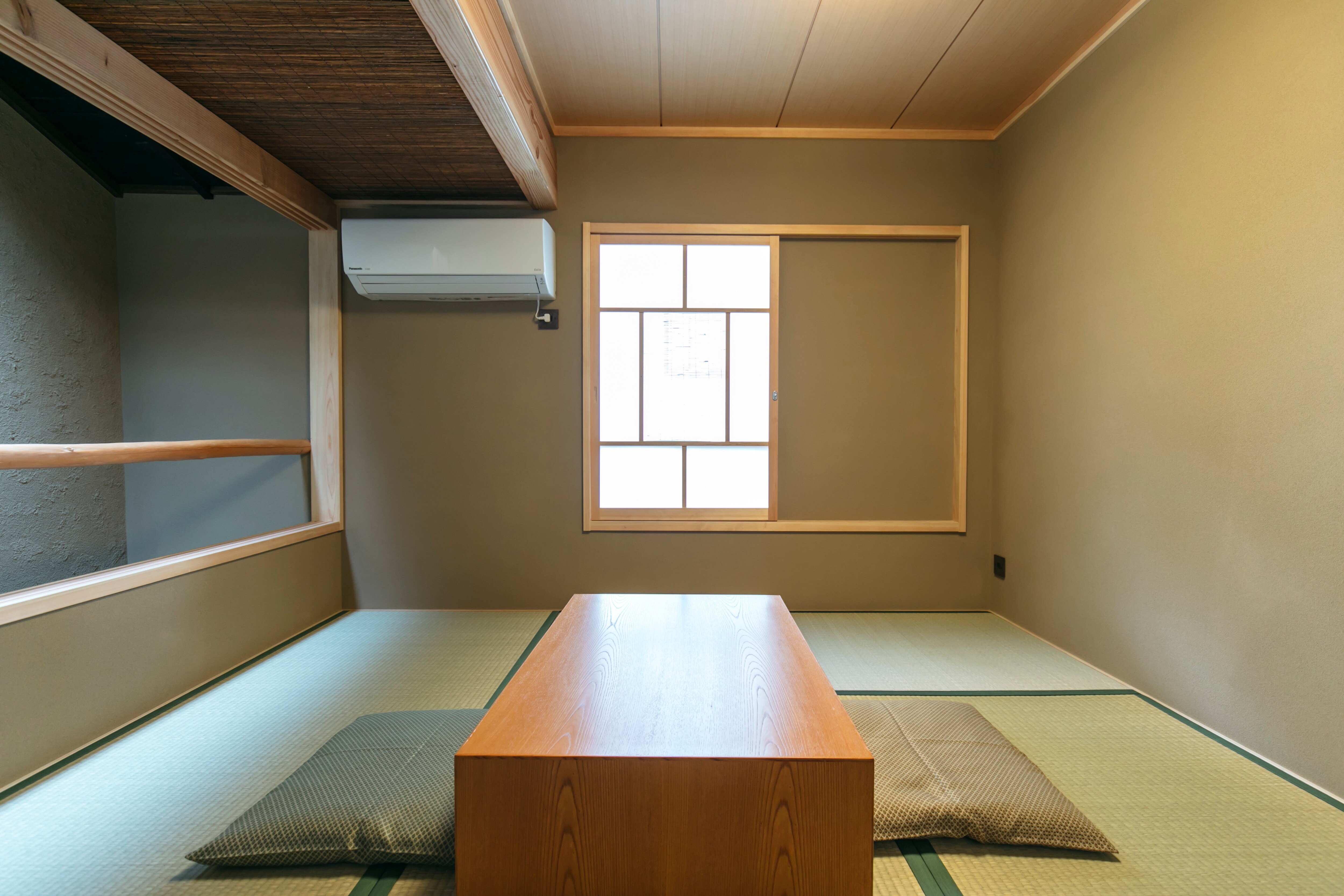 Kamar Tidur Timur