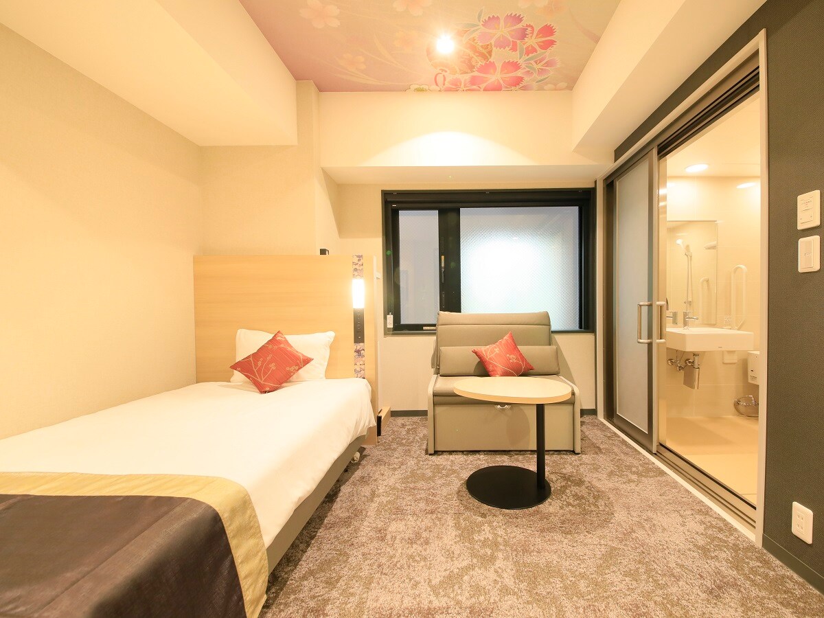[Barrier-free room] This barrier-free room allows people with disabilities to stay with peace of mind.