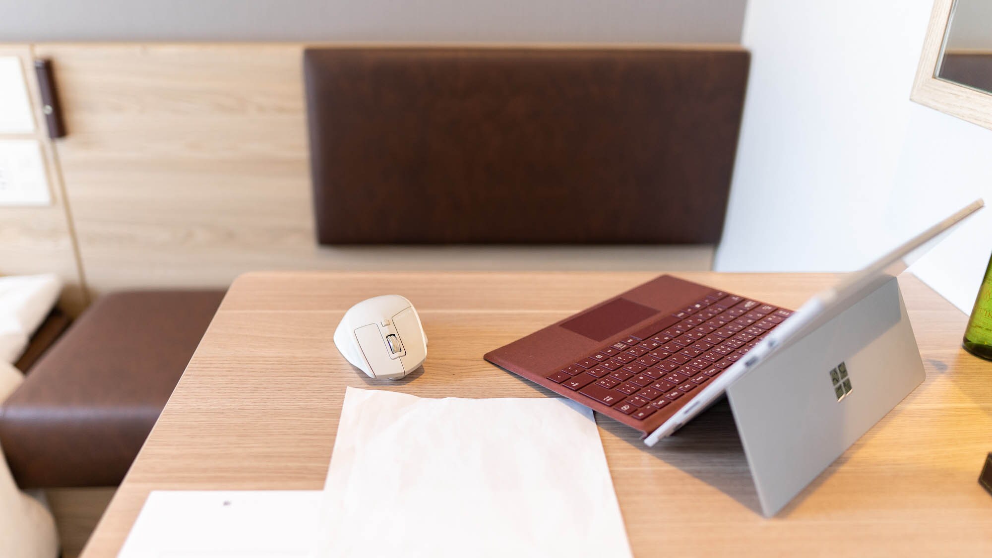 There is plenty of space even if you spread out your computer