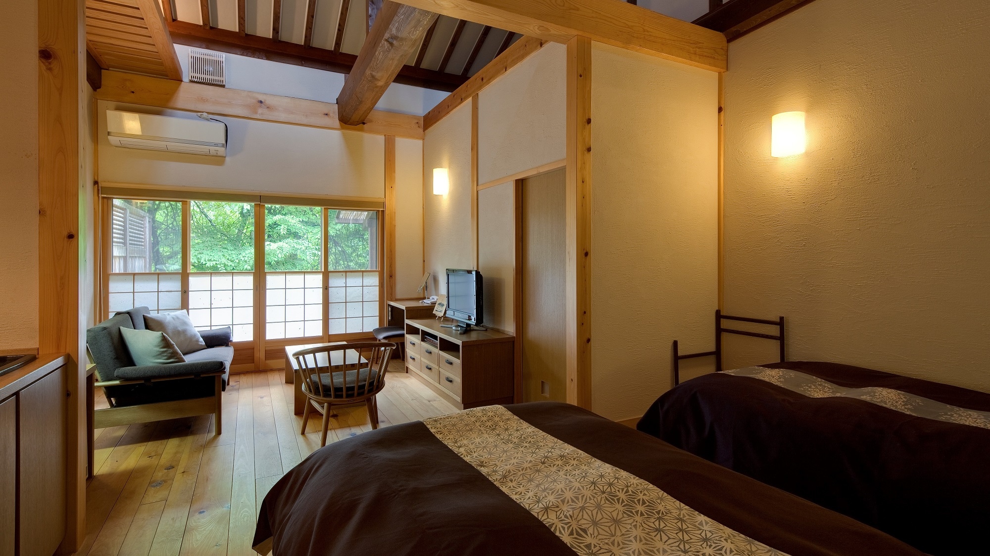 [Room with open-air bath: Extract of Himekomatsu]