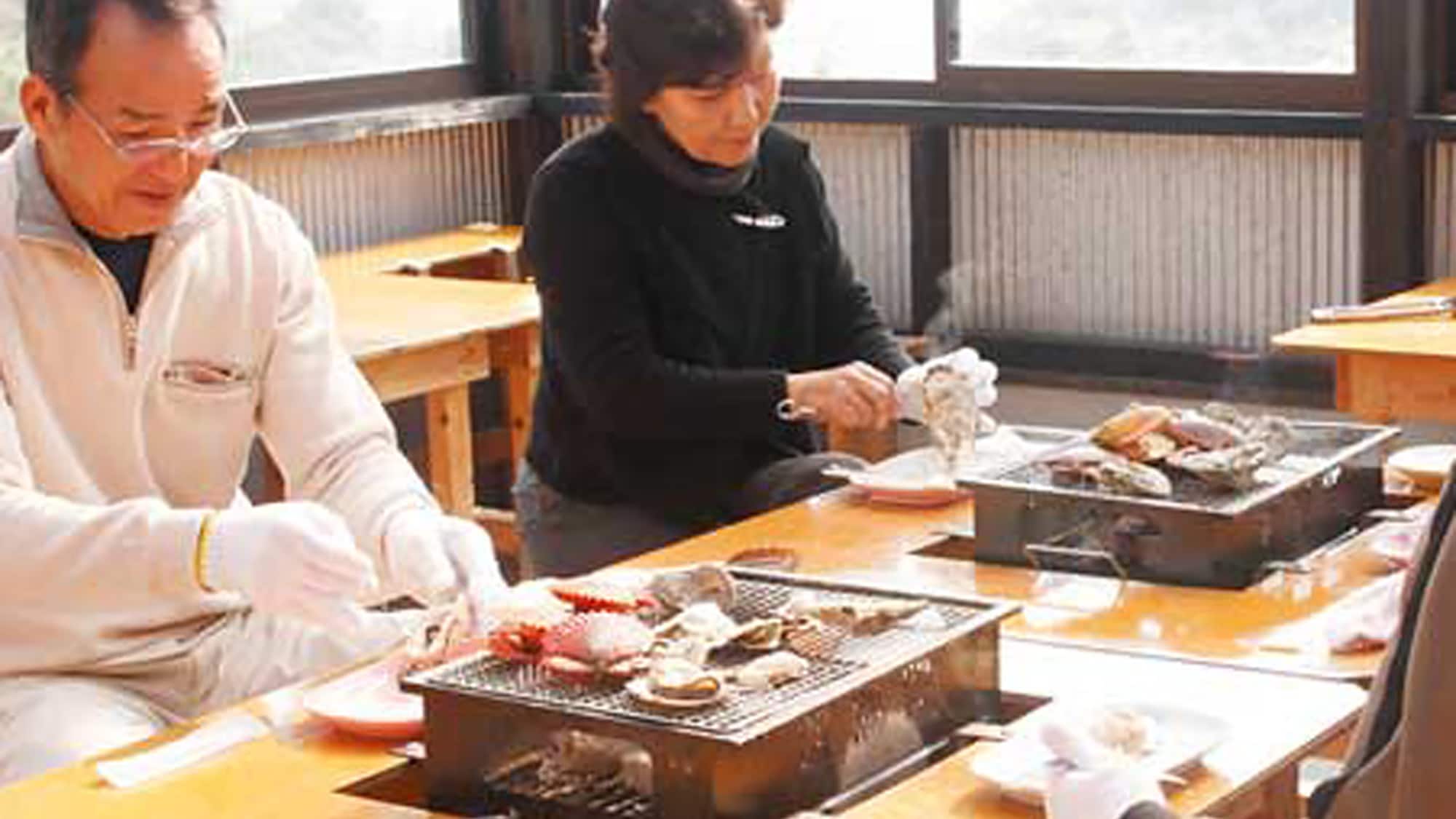 *[Omiyage Mura] Our sister hotel: Omiyage Mura is very popular for its grilled seafood!