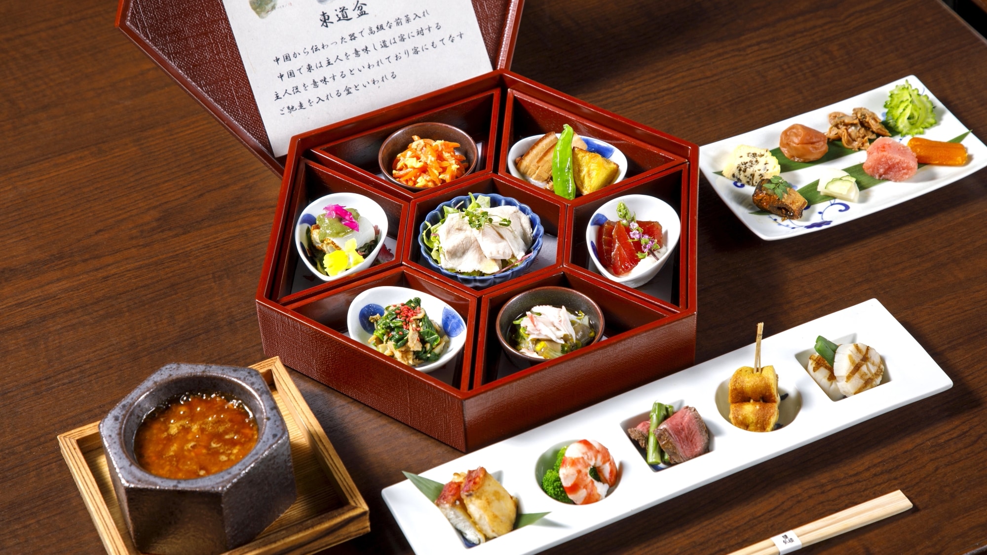 [Mirage (an example of breakfast)] Todo Bon. A Japanese breakfast with small side dishes using ingredients from Okinawa and Miyako Island on ``Todo Bon''.