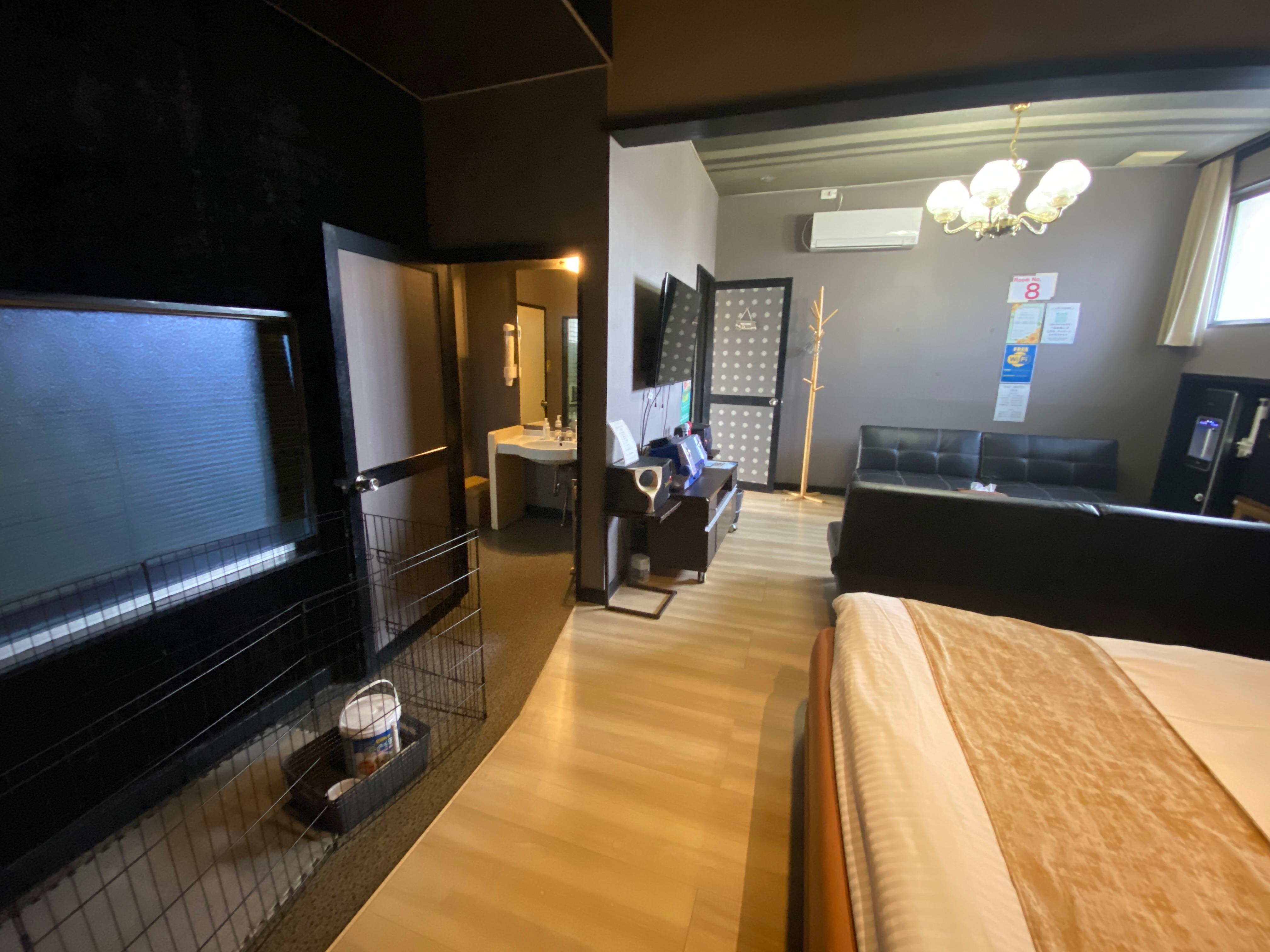 Room 8