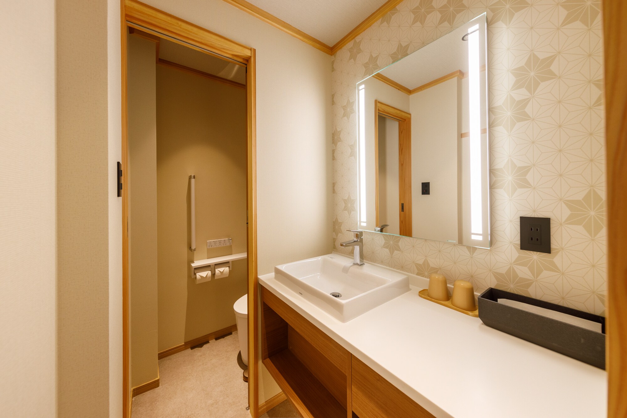 Japanese-Western style room with twin mattress