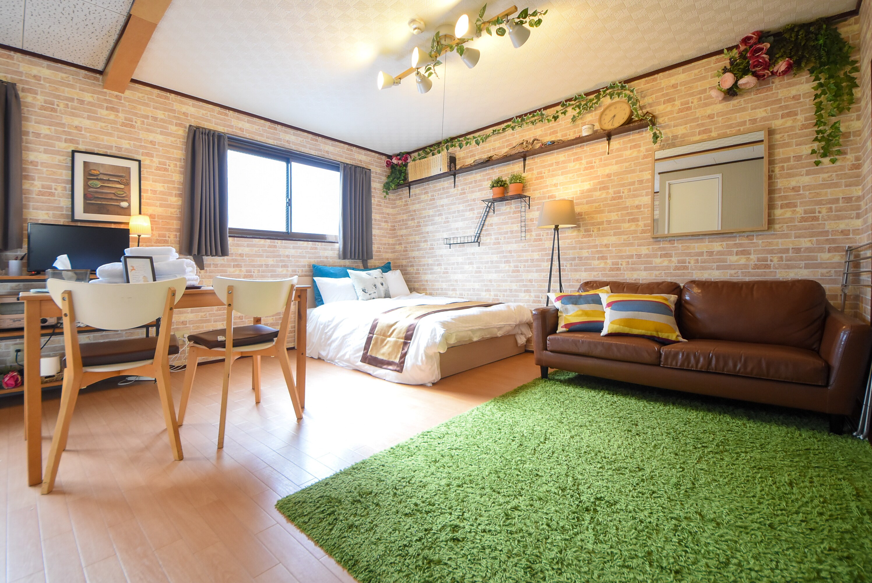 [202] Guest Room Overview