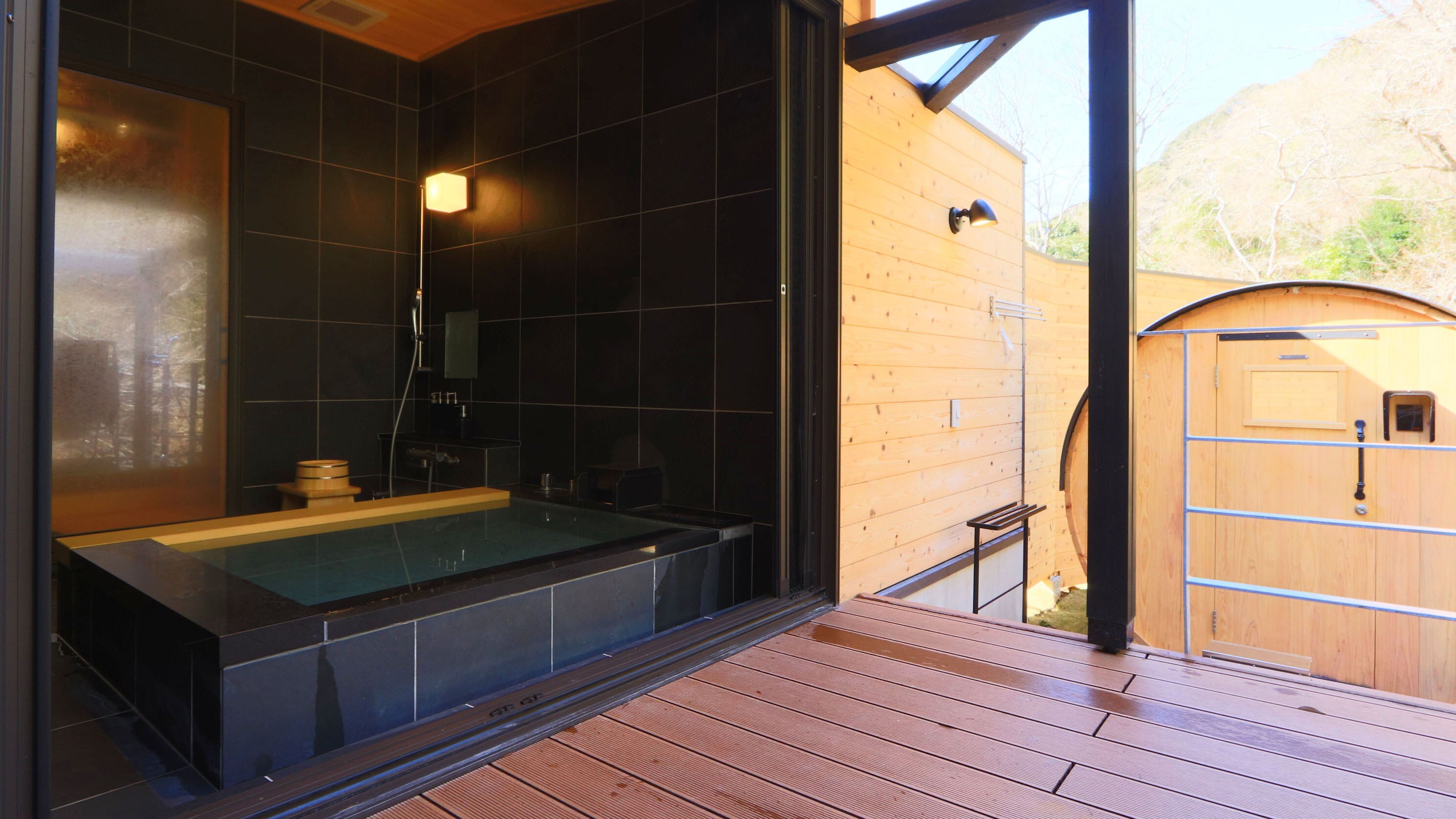 Guest Room - Haru - You can enjoy yourself without worrying about being seen by others.