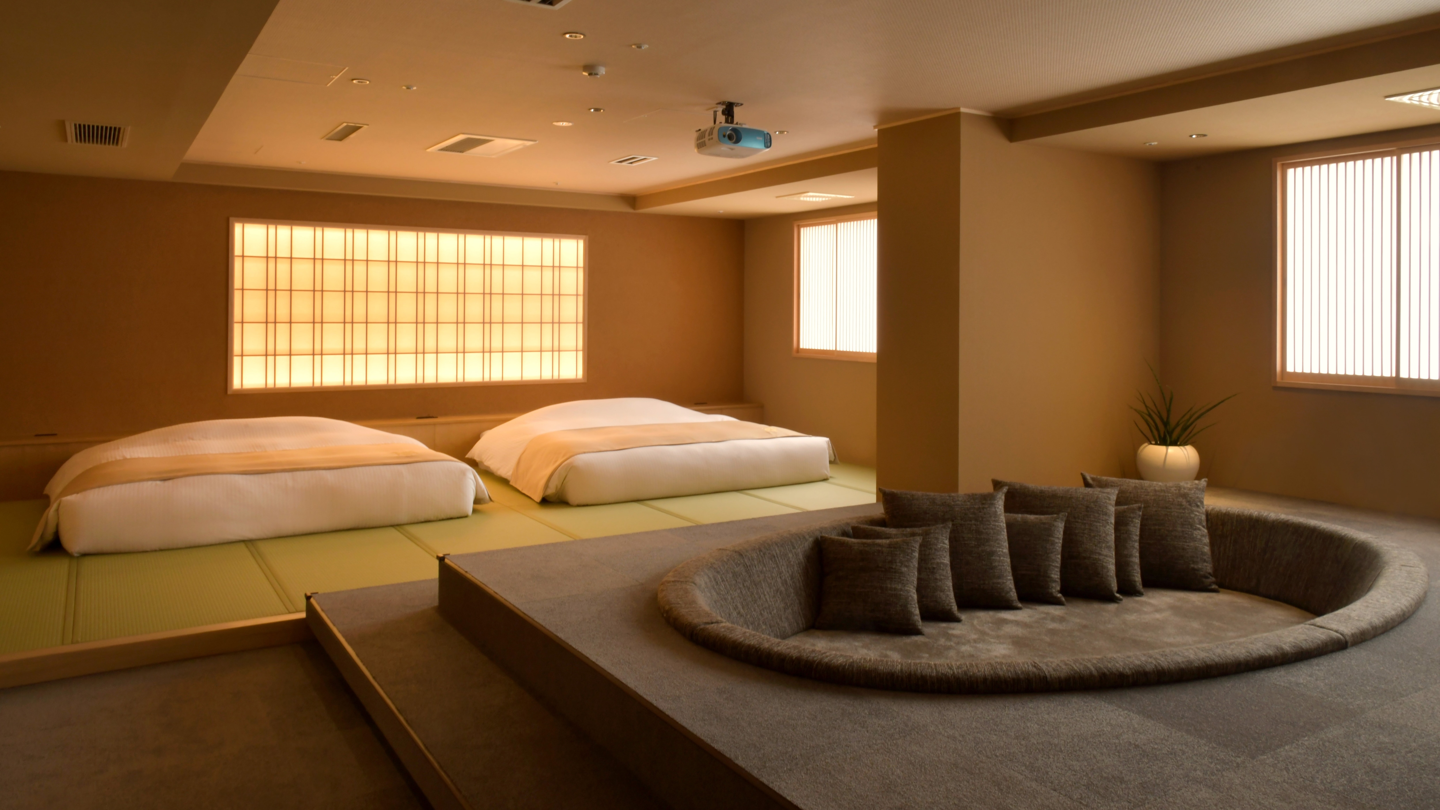 [Room with hot spring on the city side: "Shiho" (120 square meters)]