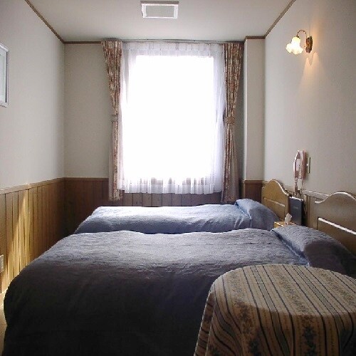 Azamitei Twin Room