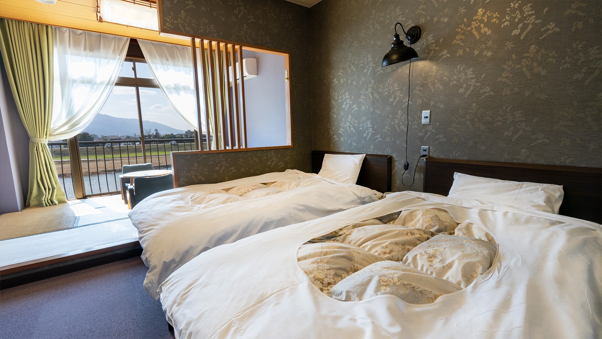 Japanese-Western room