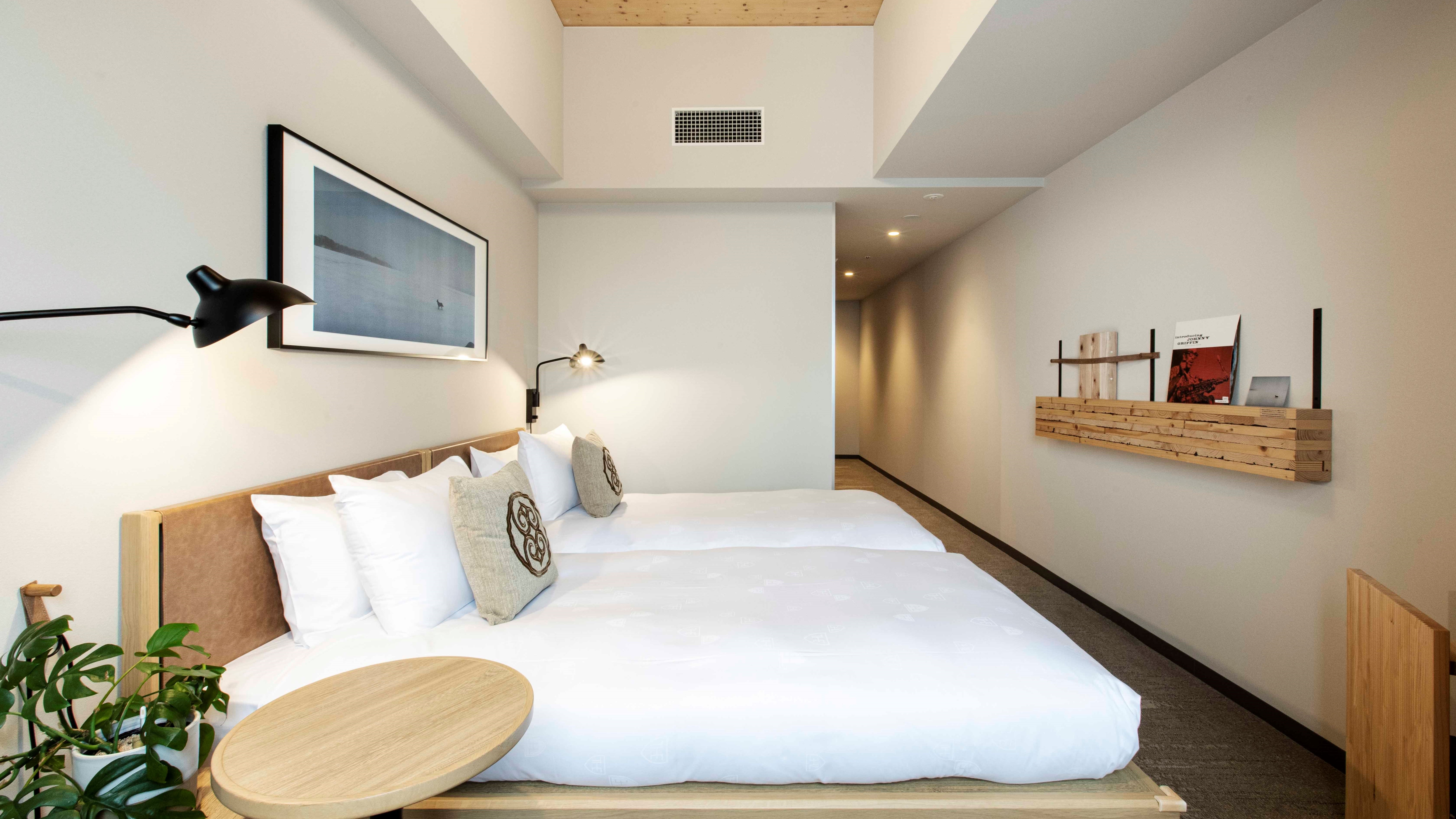 Gallery Floor Deluxe Twin Park View (Bathtub)