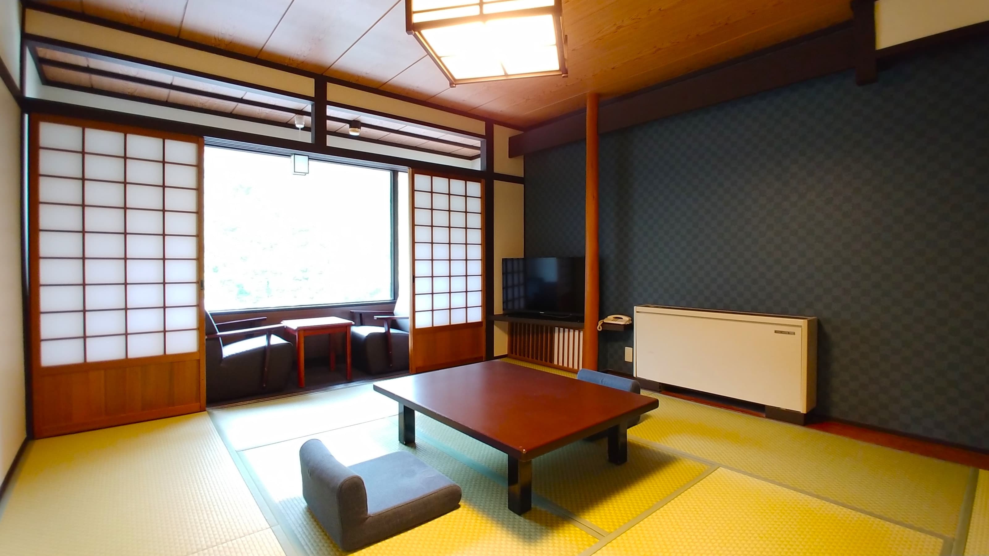 [Renovated Building, Flower Hall] Example of a 10-tatami Japanese-style room (non-smoking)