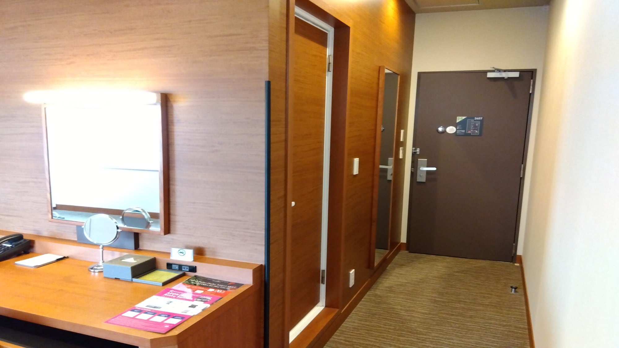 Deluxe Twin Bay View Room