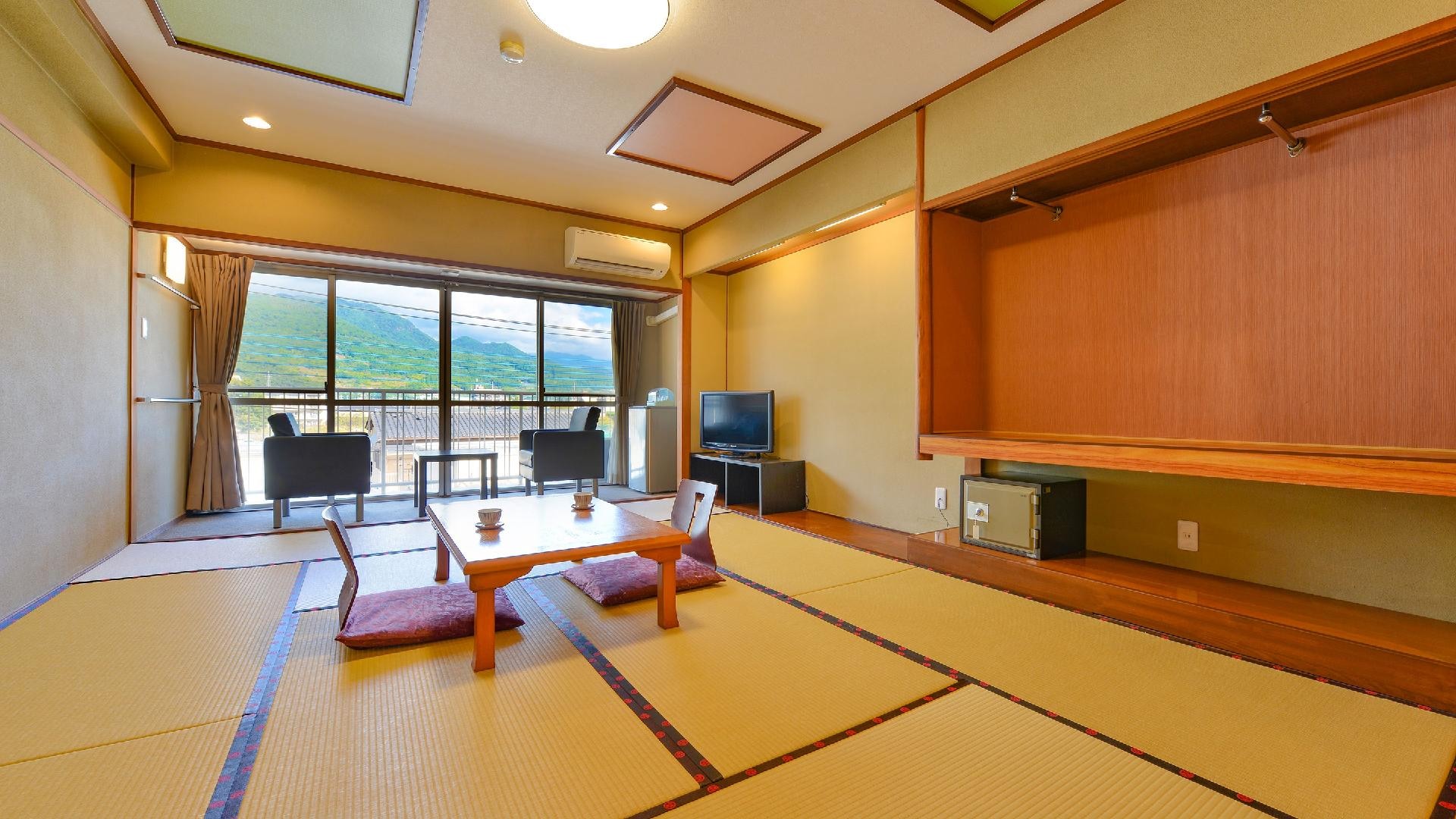 Superior Japanese-style room, 12 tatami mats, shower only (no view)