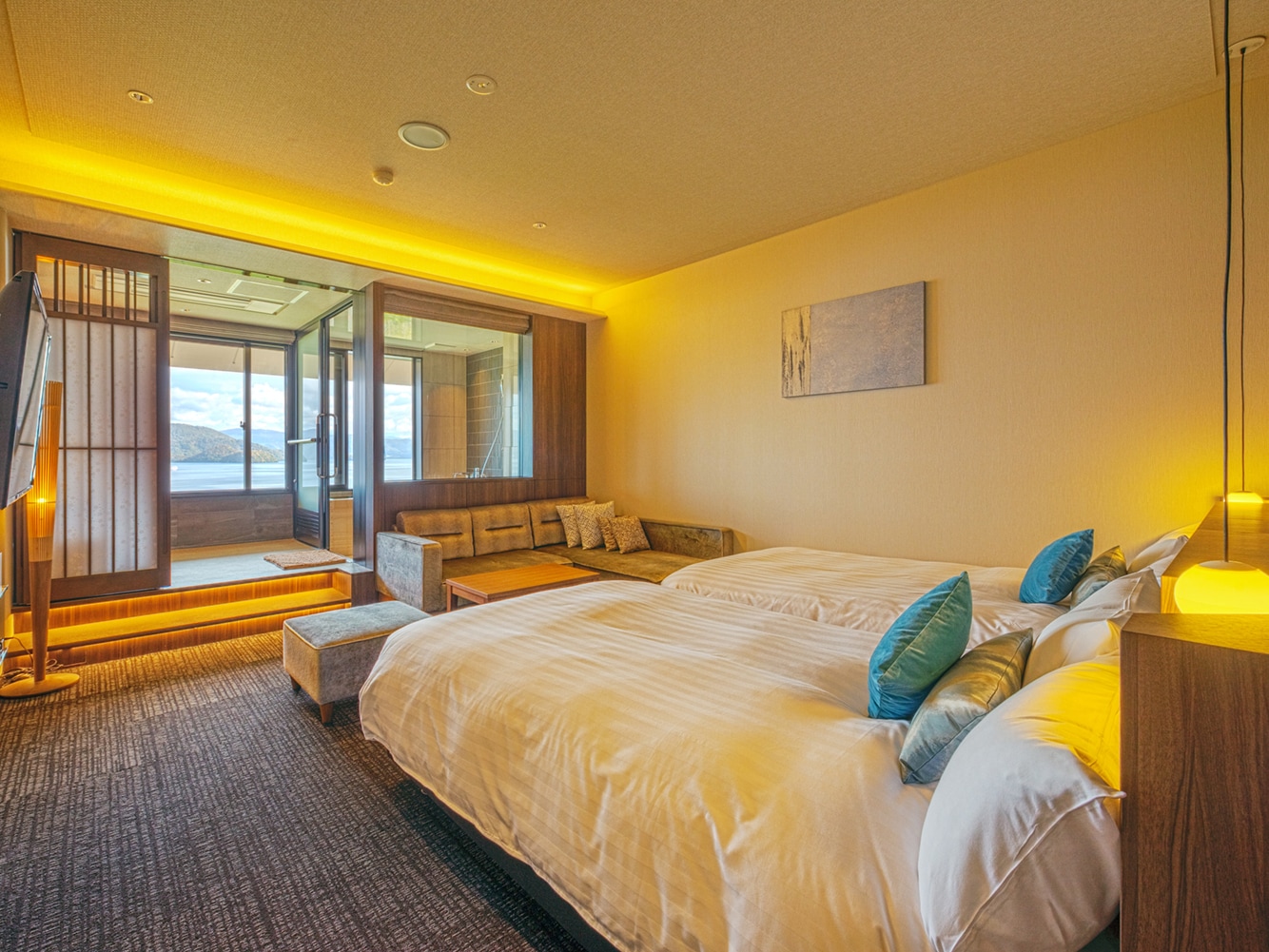 Western-style twin room