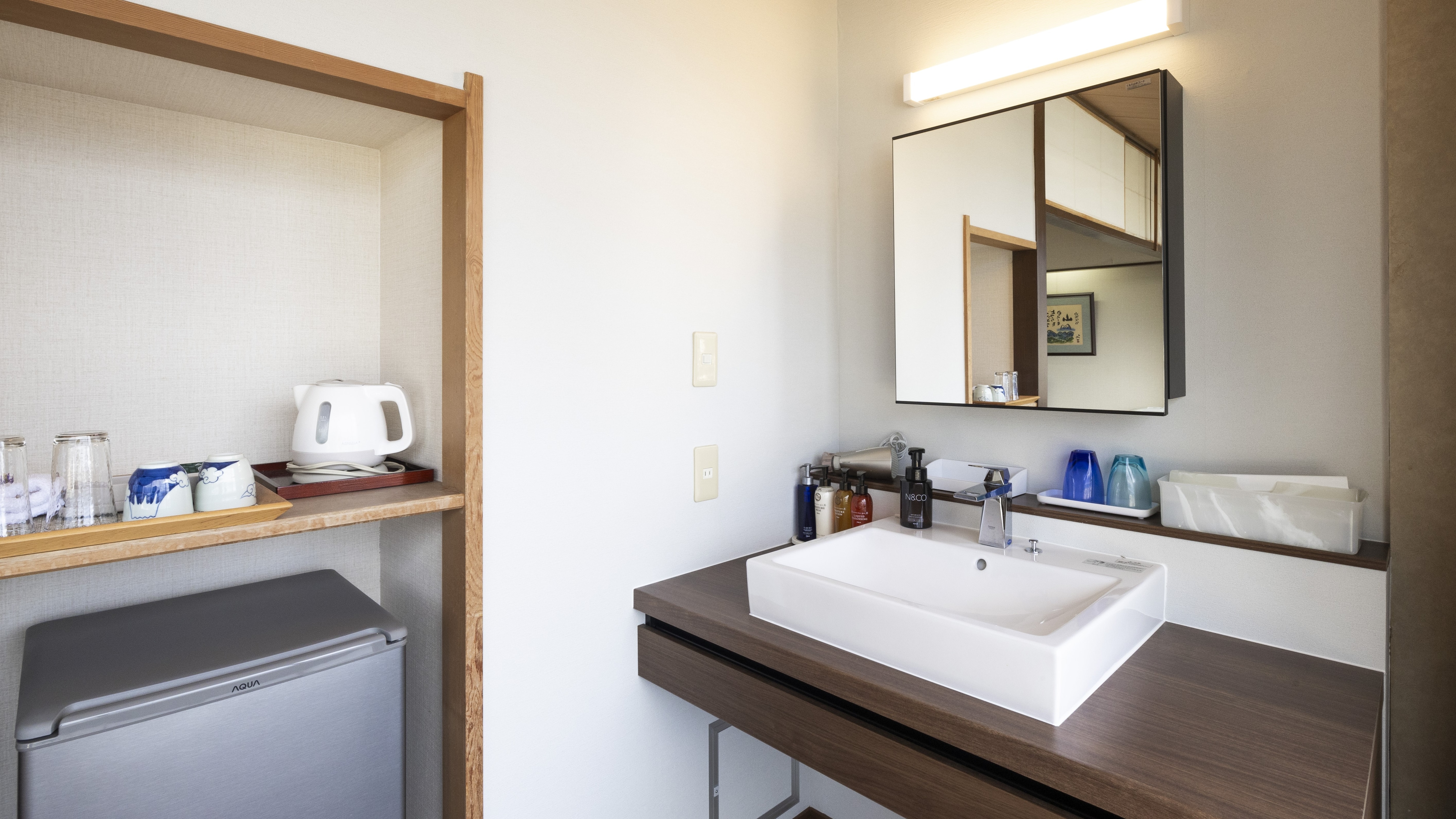 [Japanese-style room 8 tatami mats] *2024 Washbasin renovated (only partly)
