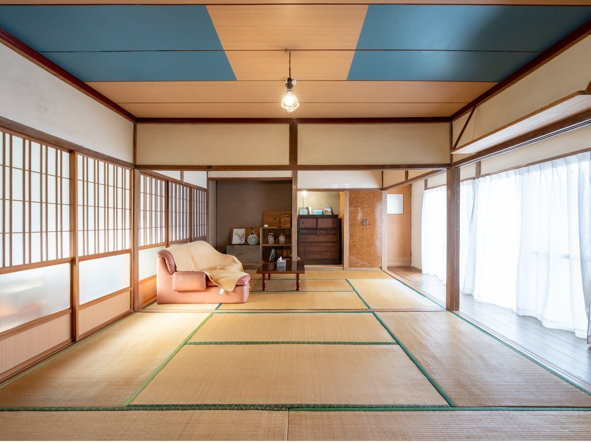 12 tatami Japanese-style room