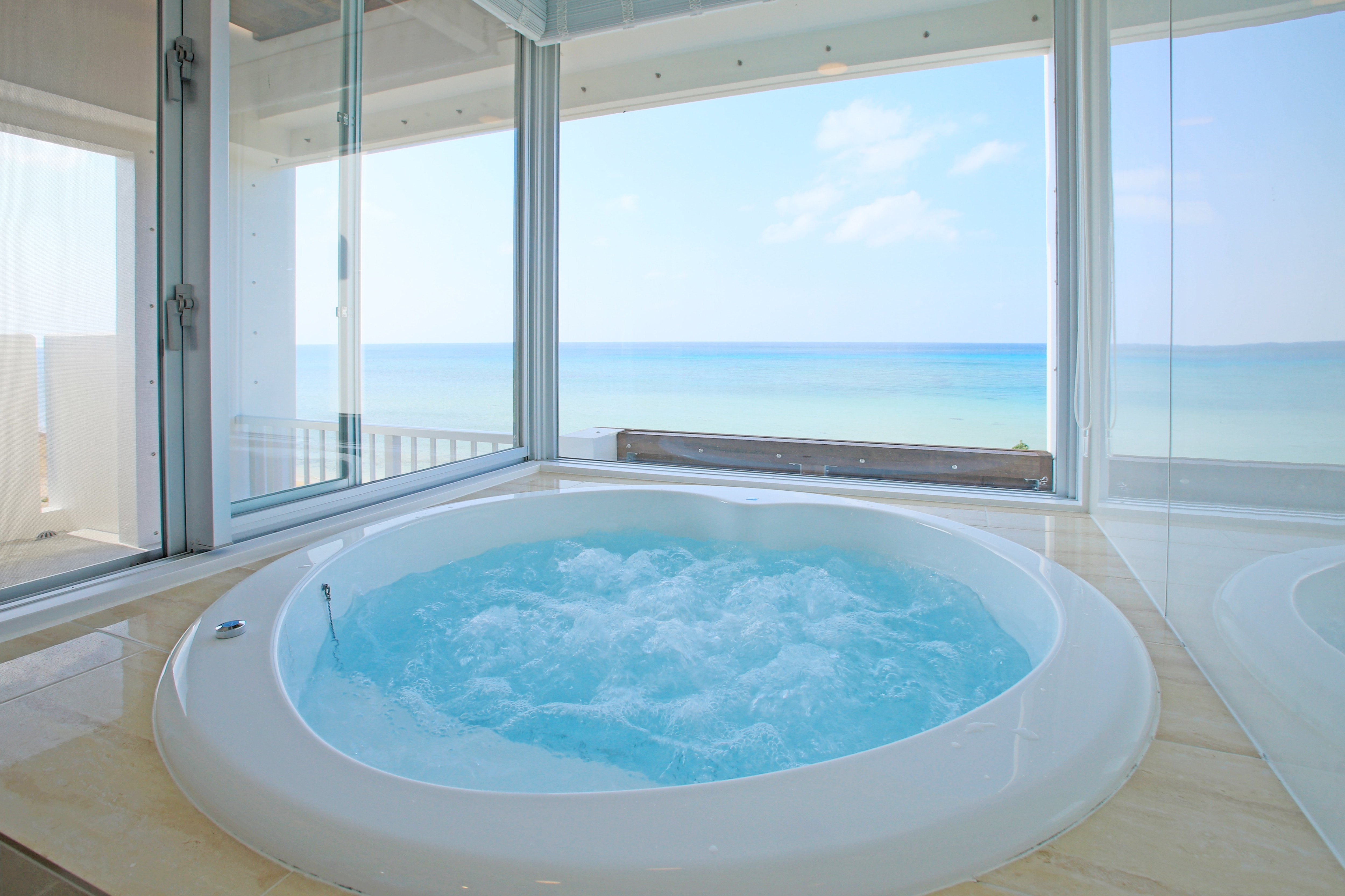 Twin Room - Relax and massage with the bubble bath to reset your mind and body to their original state -