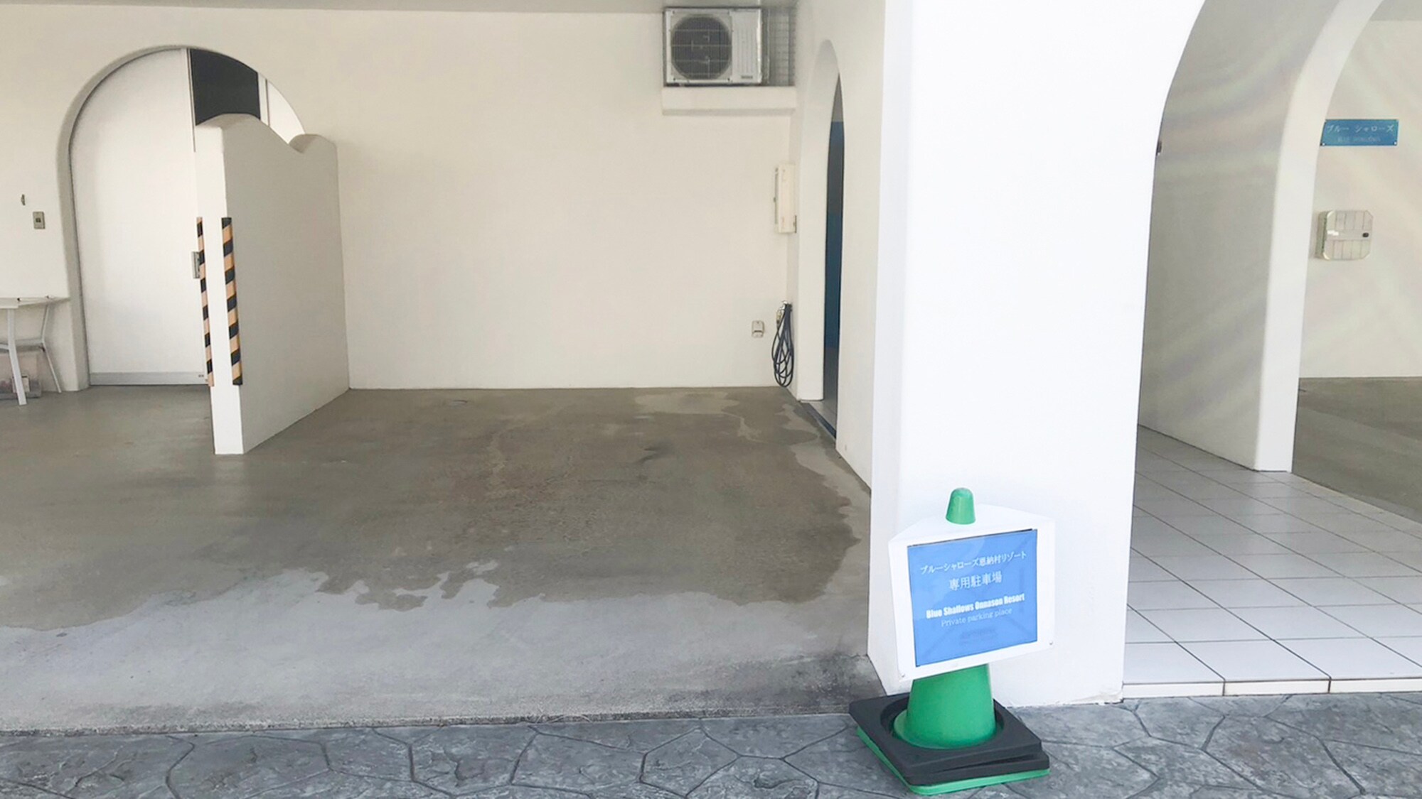 ・【Parking】If you come by car, please use this parking lot.