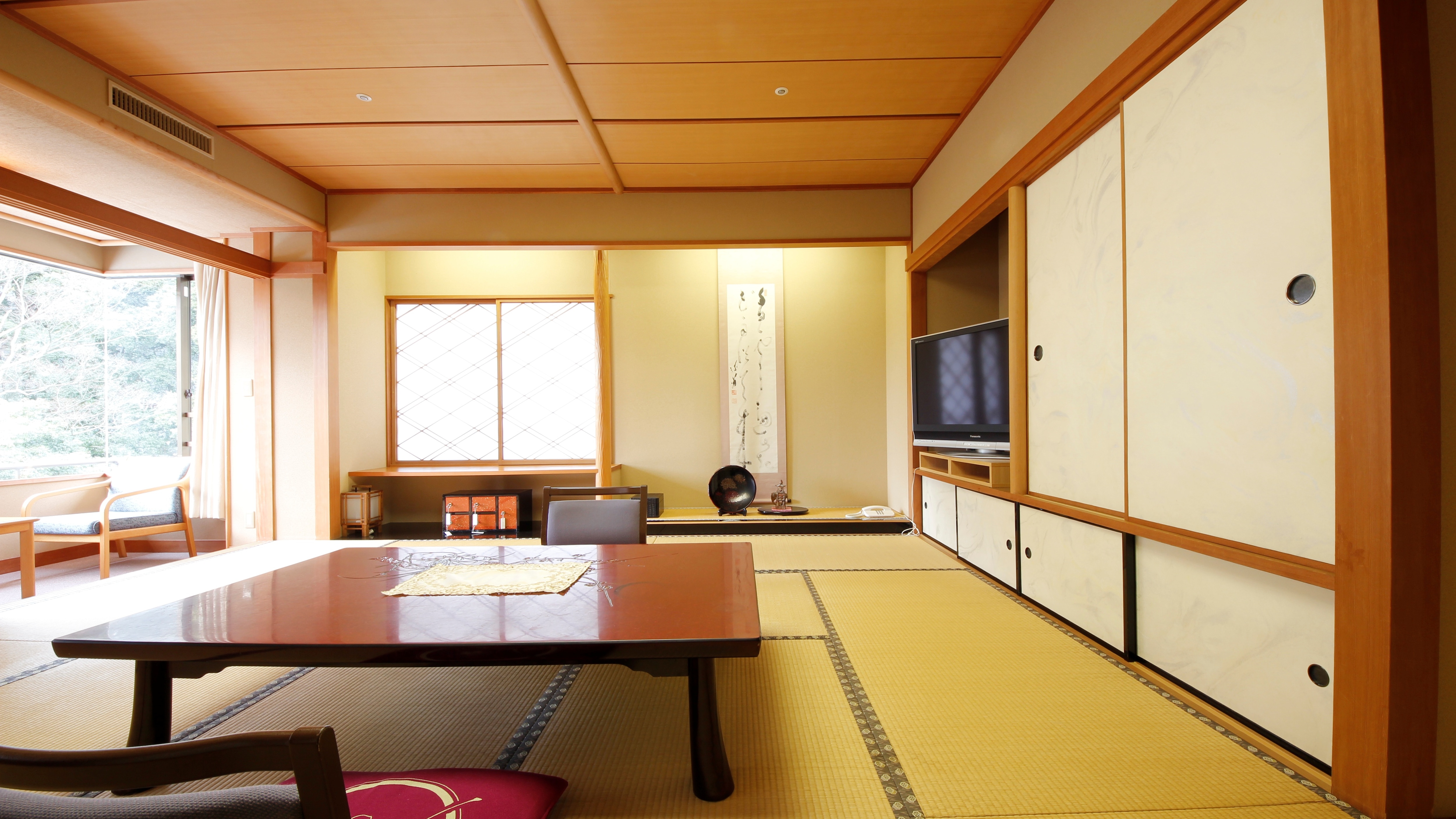 ■ [Guest room with open-air bath: Sakuragawa] Japanese-style room