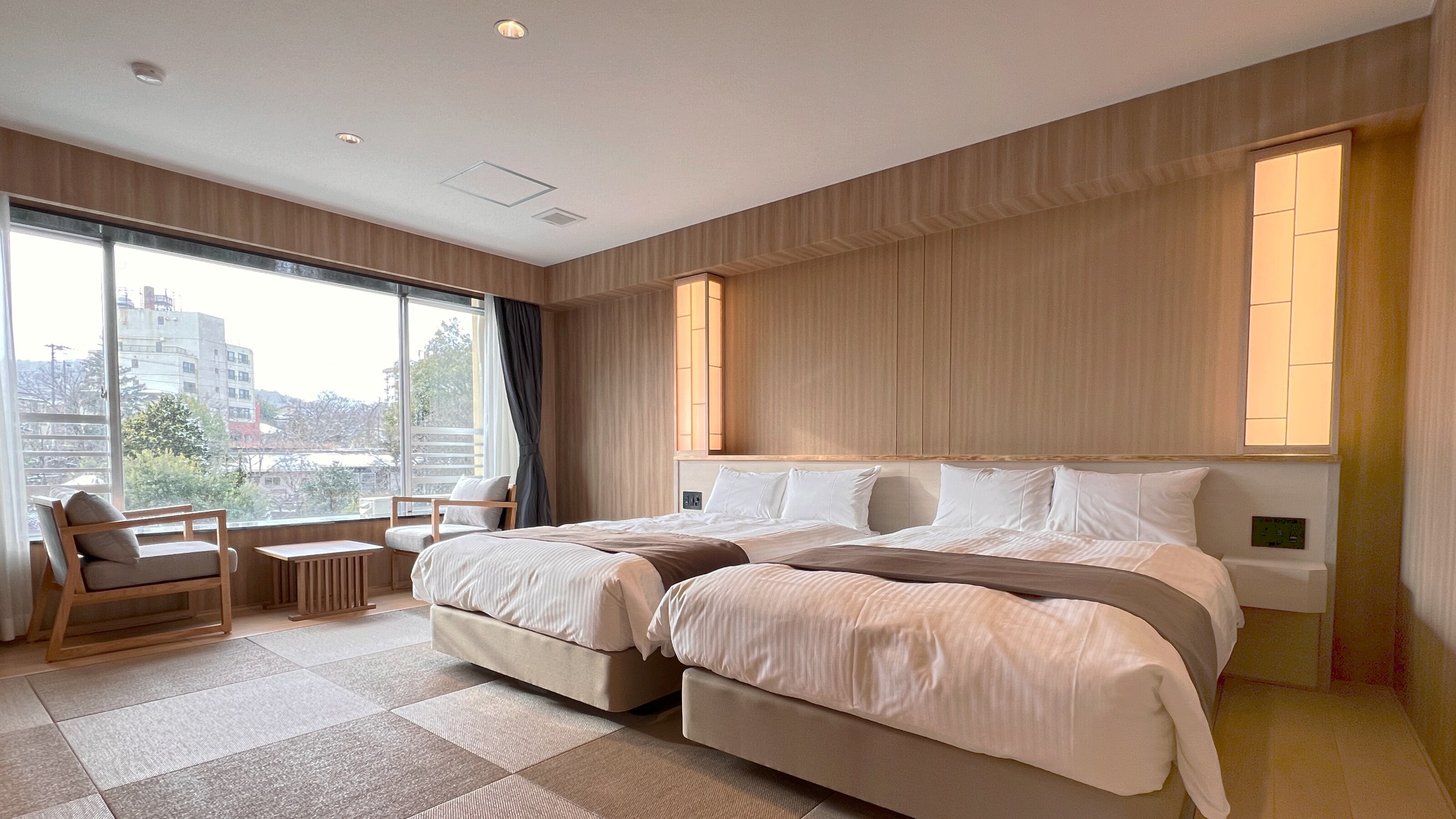 Japanese style bedroom with half open-air bath 1 room 04