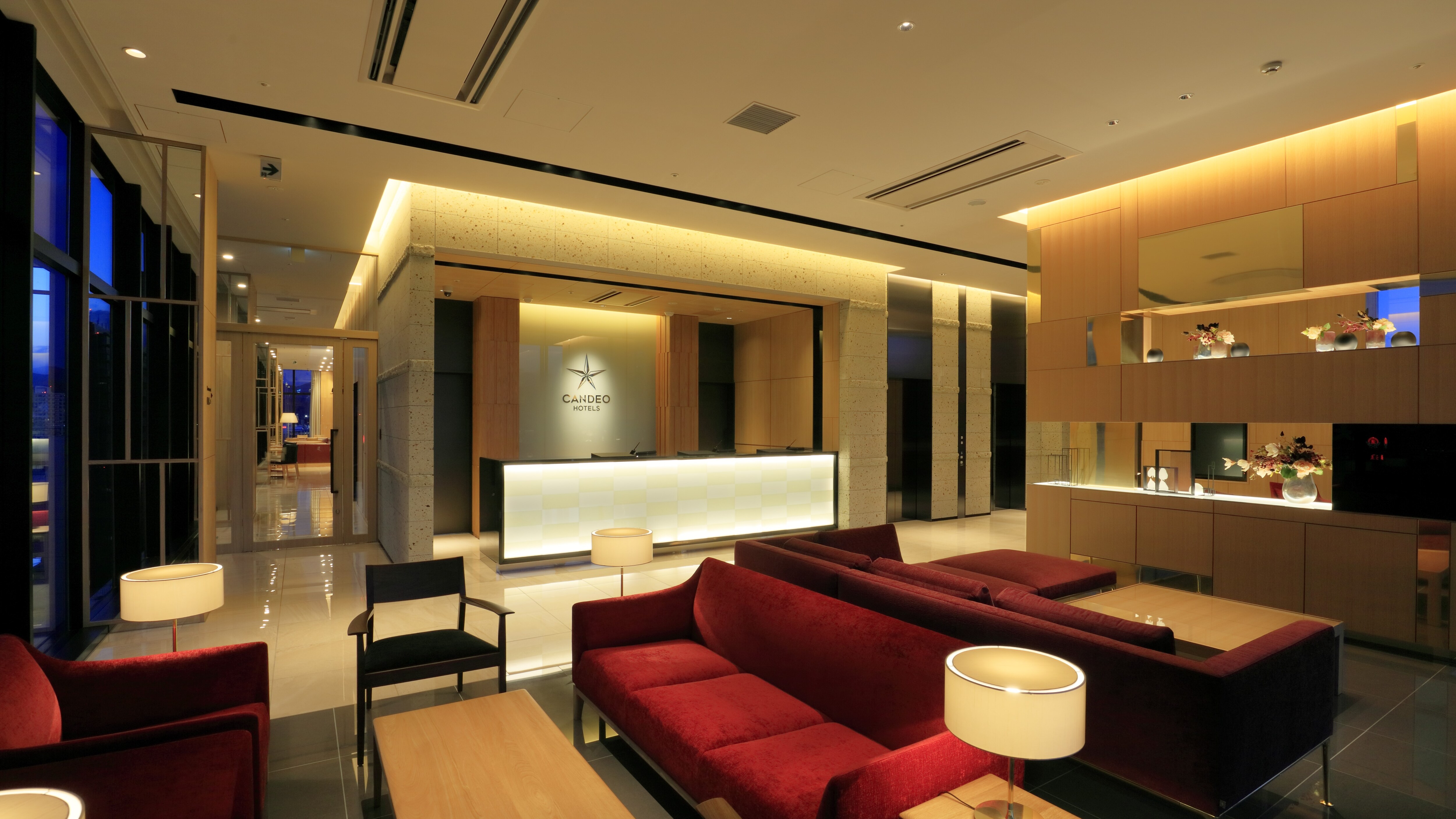 Lobby 5
