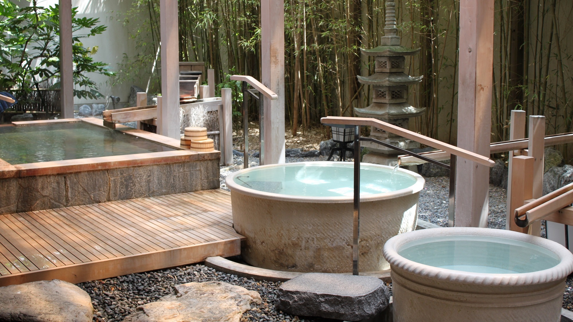 Women's open-air bath
