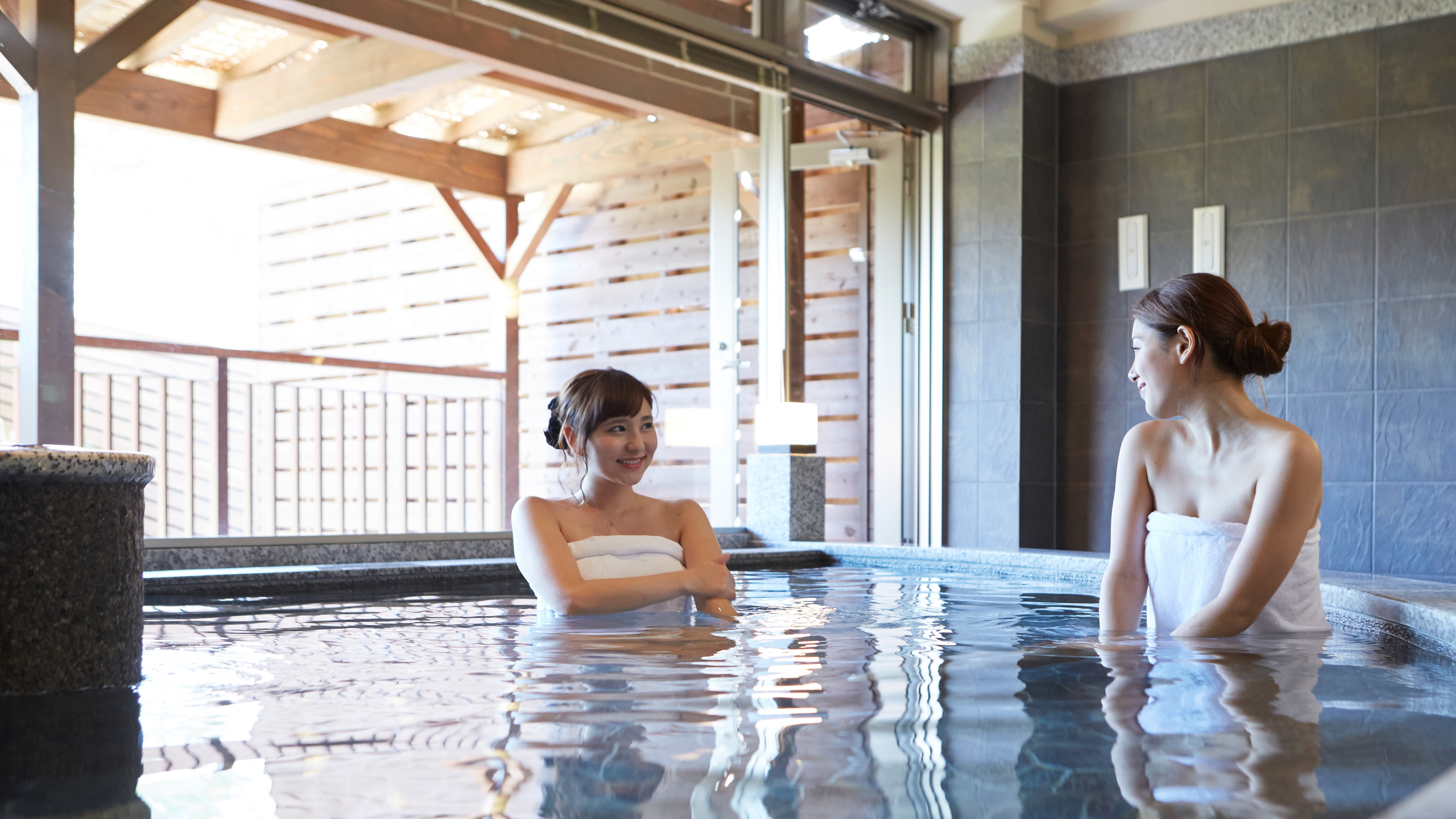 Enjoy the hot spring public bath