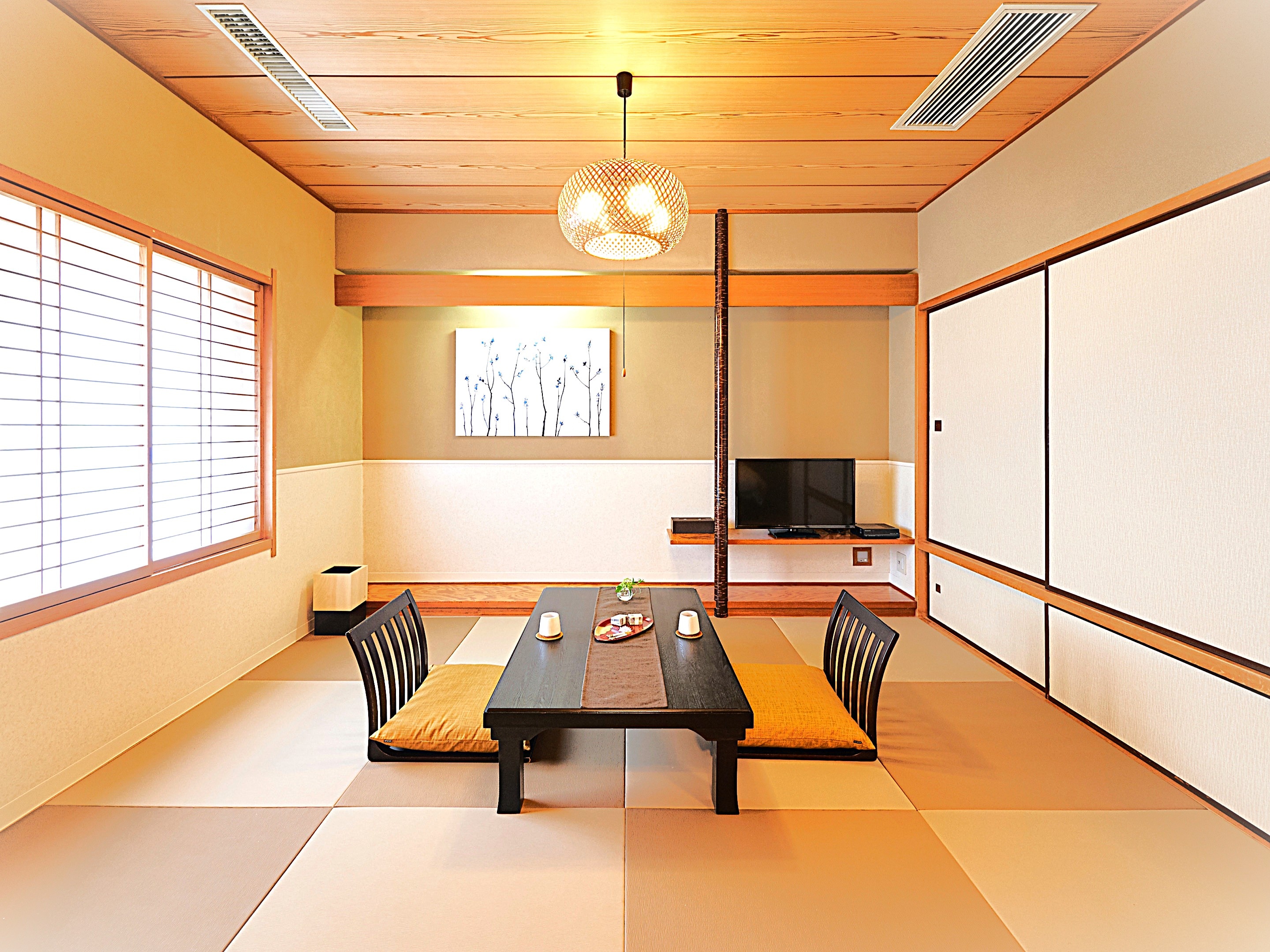[Modern Western Suite Japanese-Western Room] 46 square meters