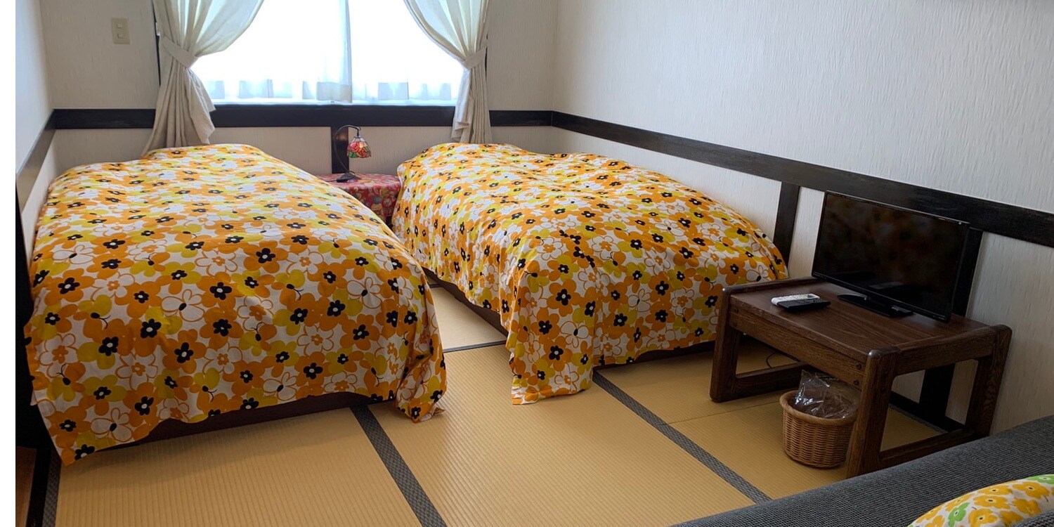 Japanese-Western style room