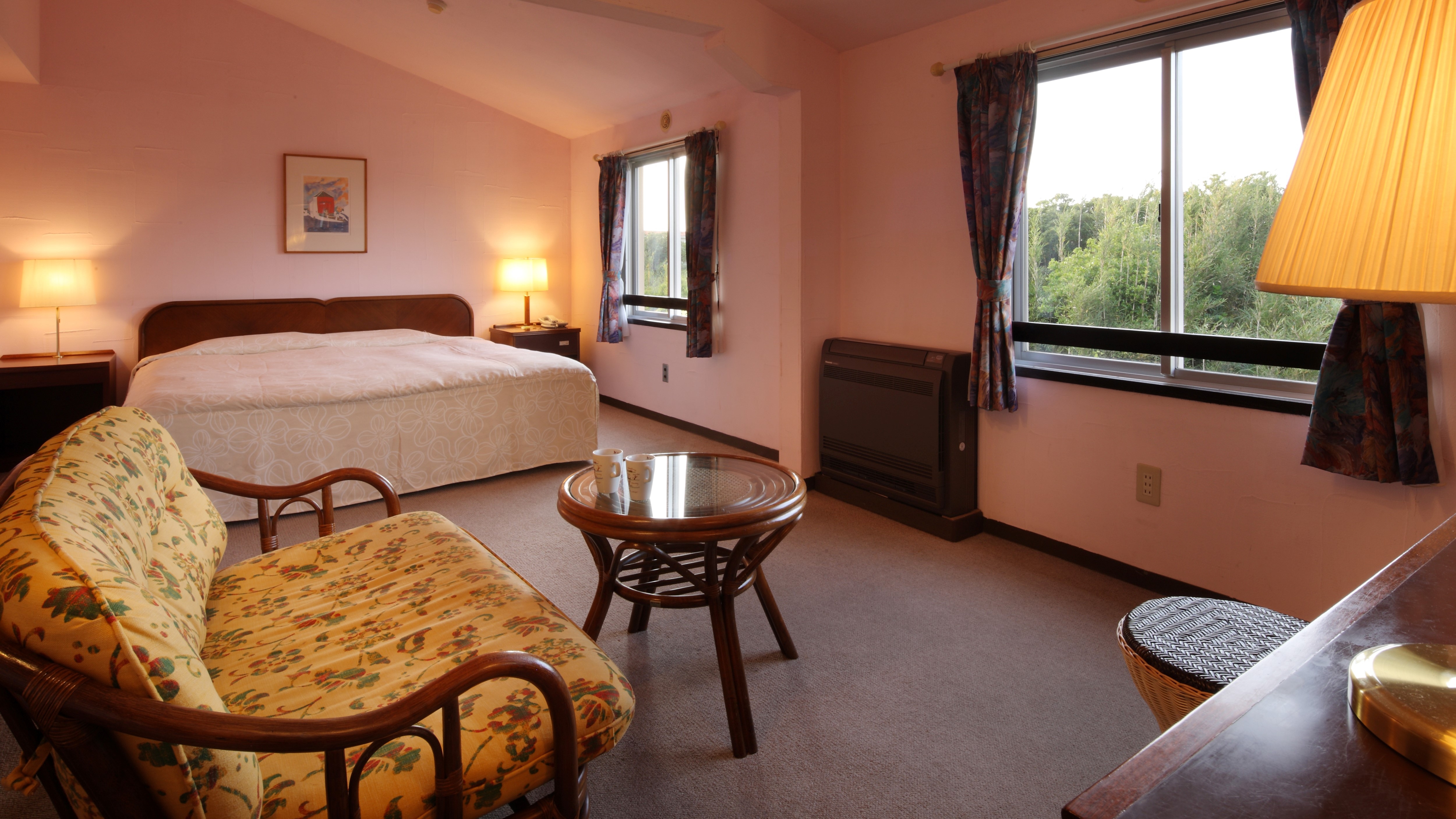 Standard double (queen size) bedroom on the second floor
