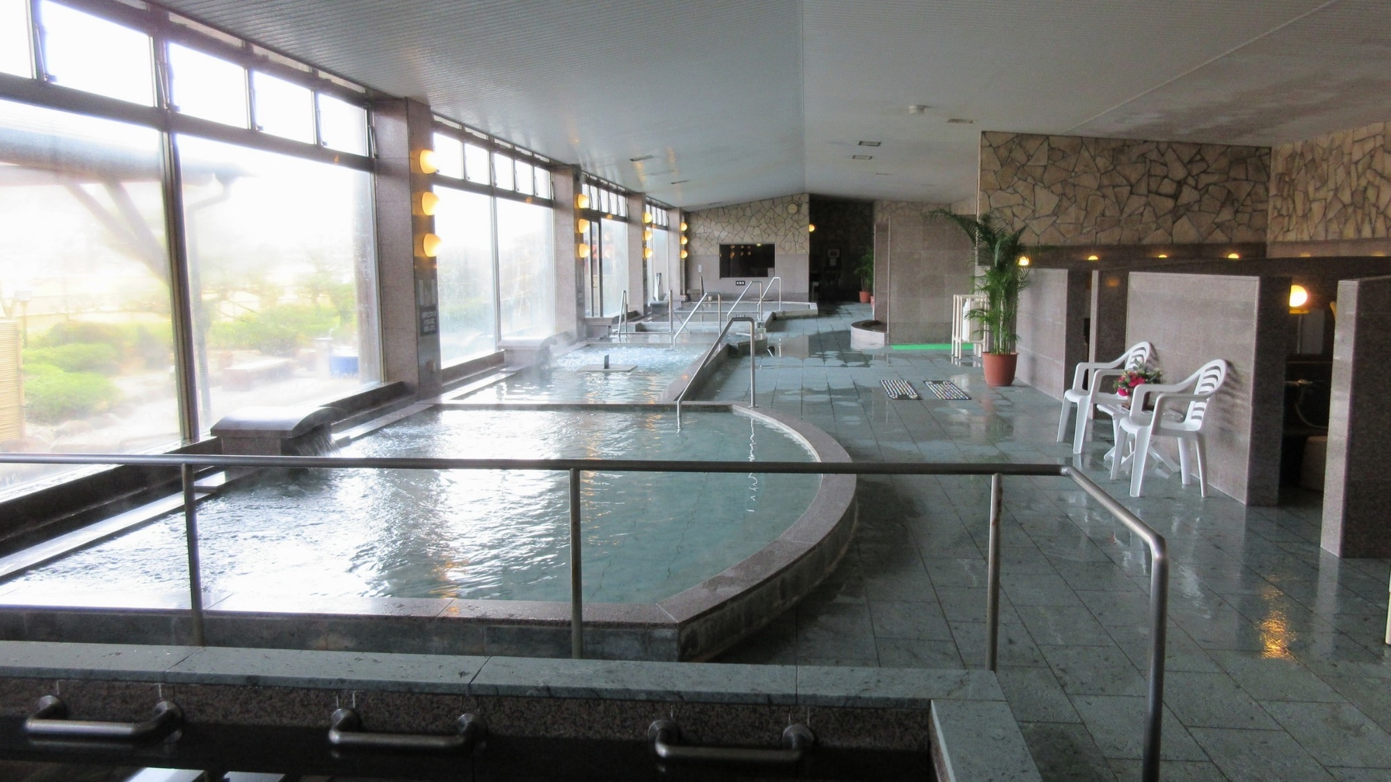 Indoor bath