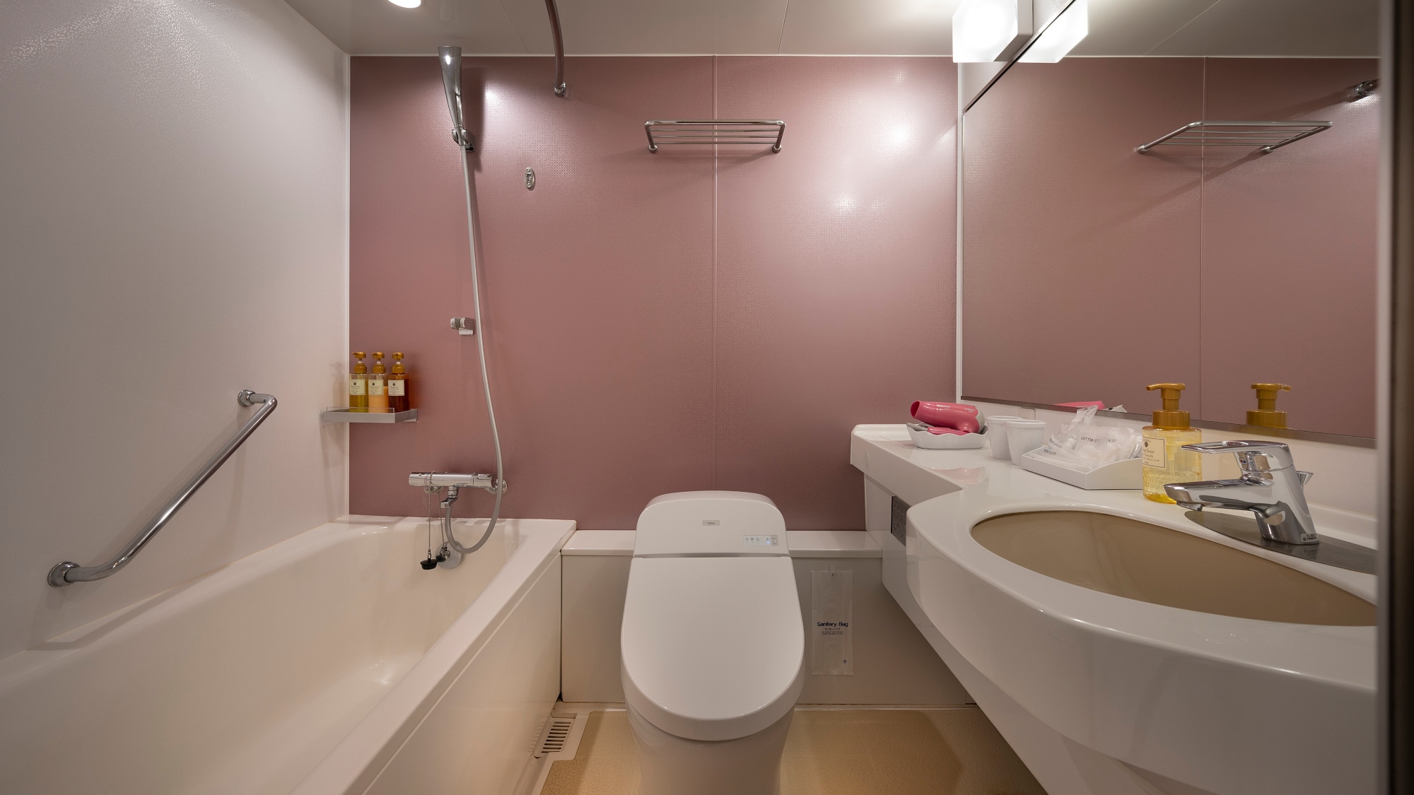 [Guest room] Twin room with bath and toilet