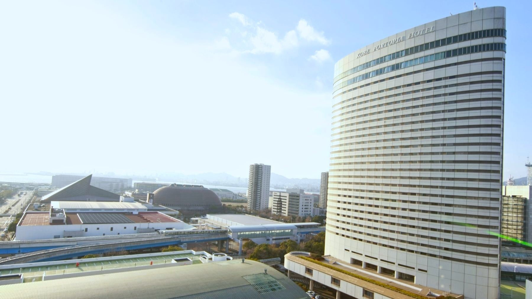 神戸ポートピアホテル　外観