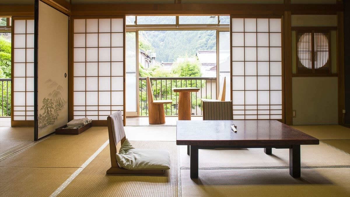 An example of a bright Japanese-style room