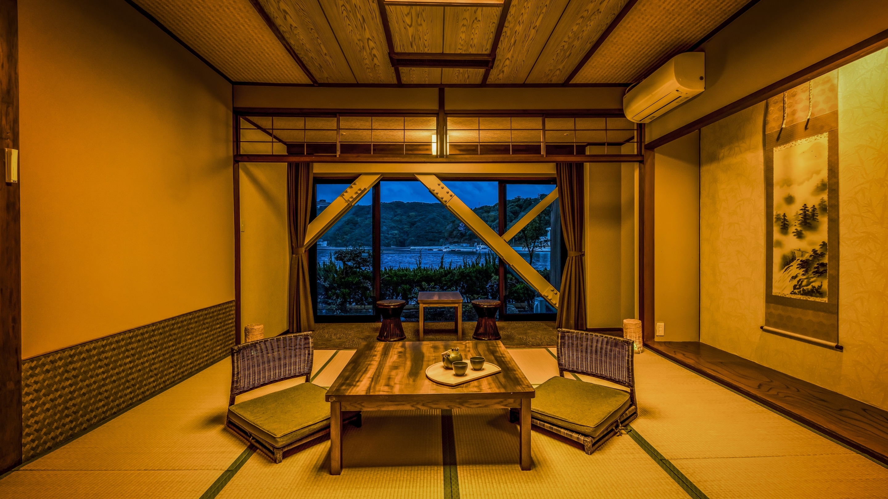 Standard Japanese-style room *An example of a guest room