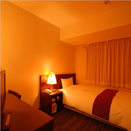 Single / wide room