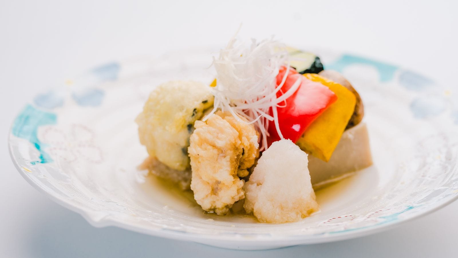 Deep-fried conger eel and summer vegetables