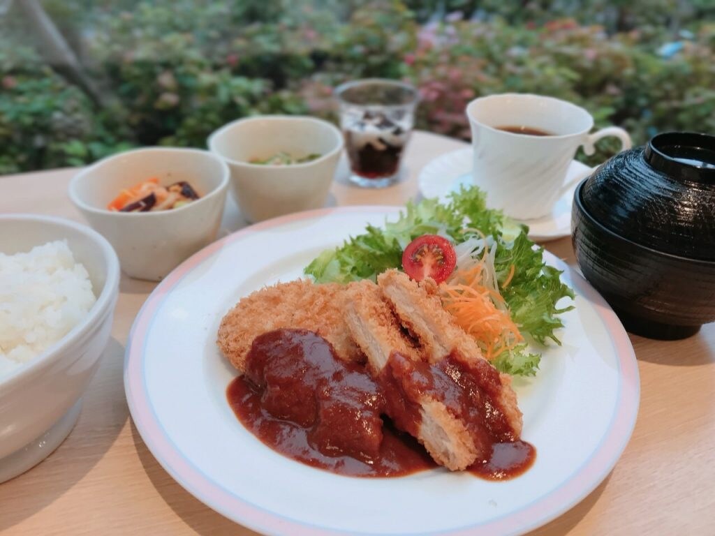 로스와 데미 소스