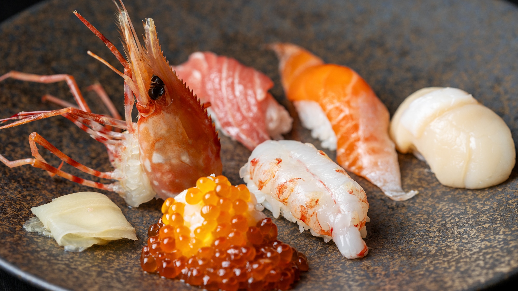 [2023 Akizen/Kin no Tsukizen] For meals, we offer 5 pieces of sushi! For sashimi, Hokkaido sea urchin ~with Tosa soy sauce~
