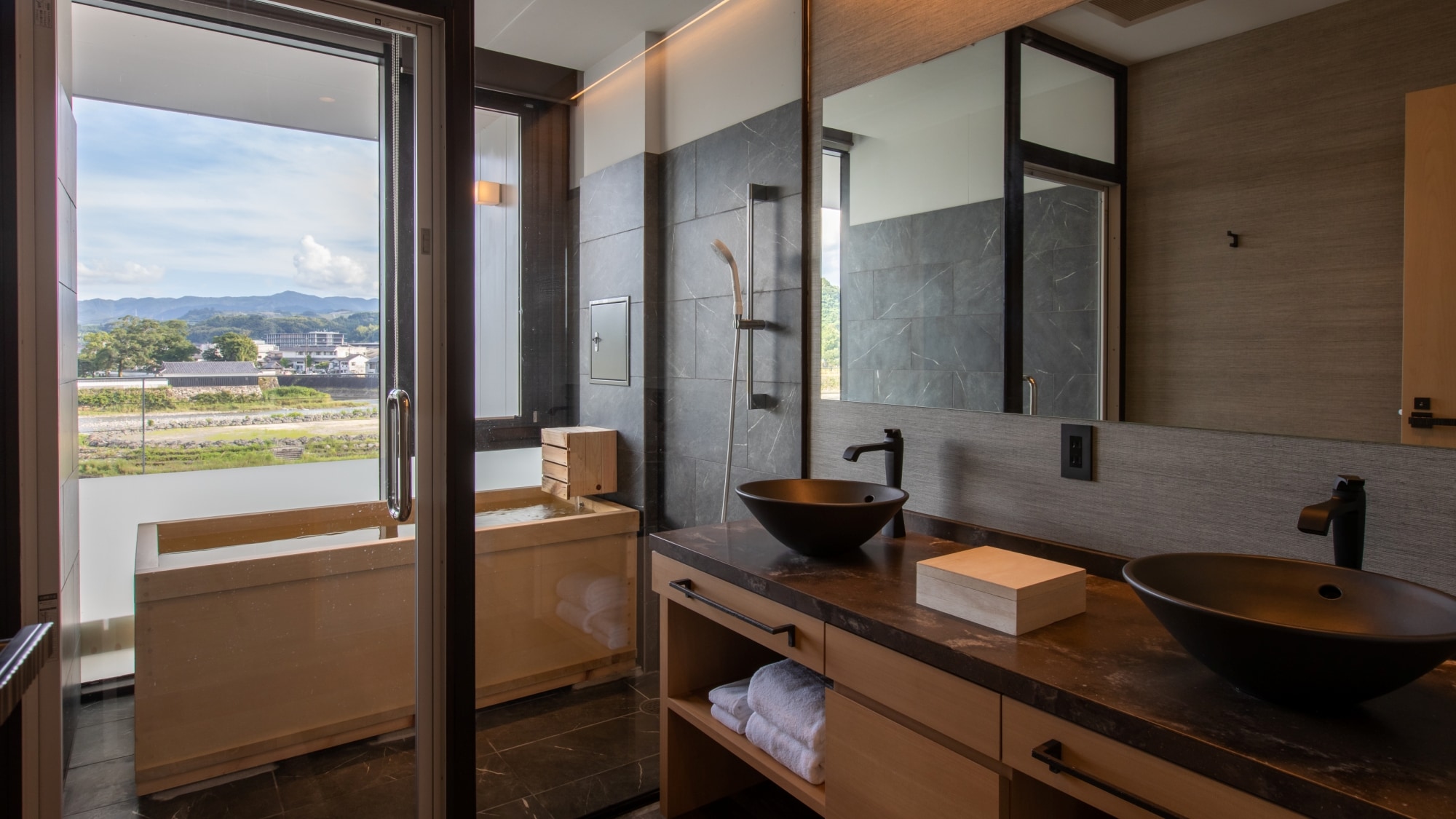 Semi-suite room YAMASEMI
