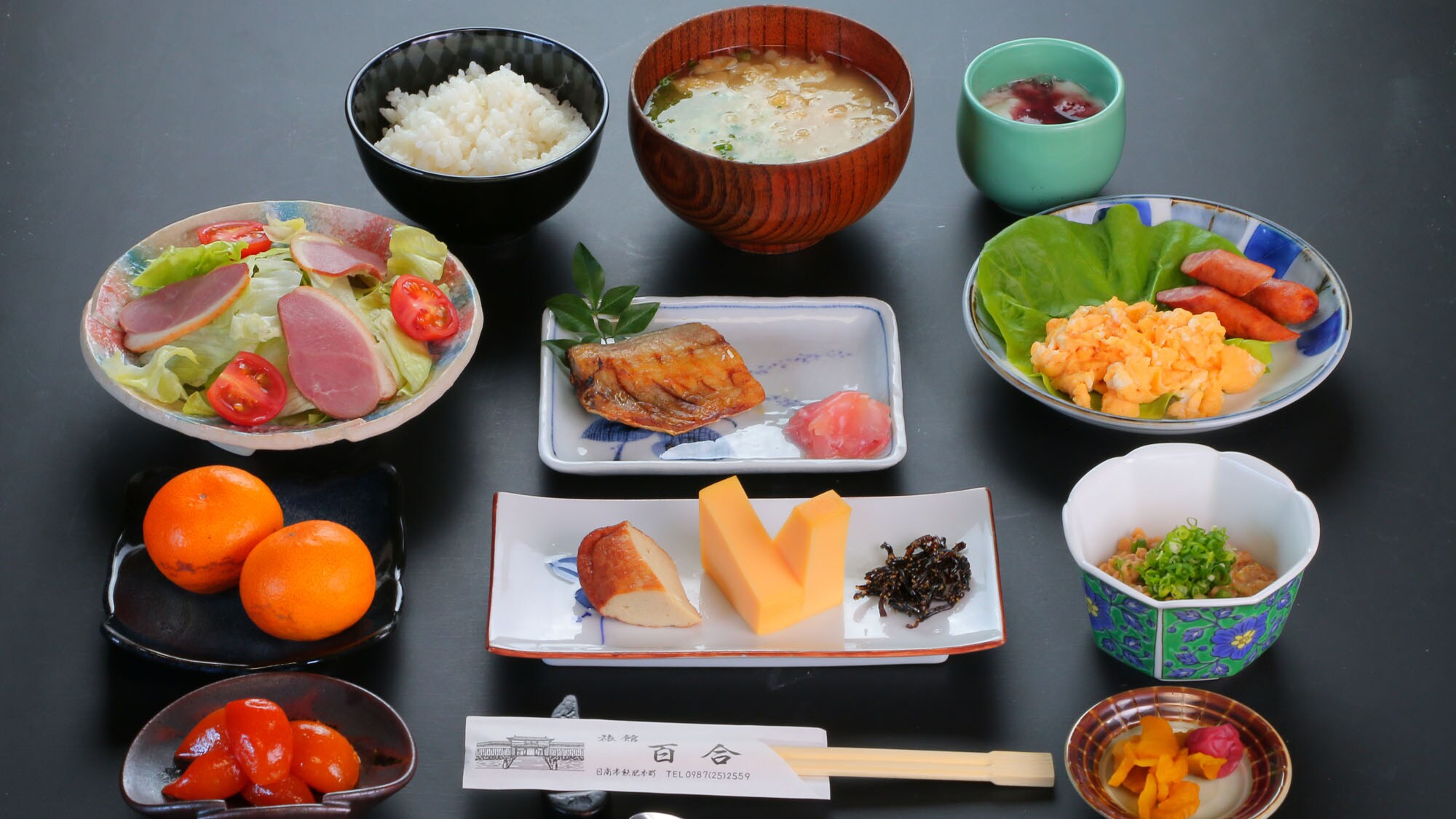 Contoh sarapan turis