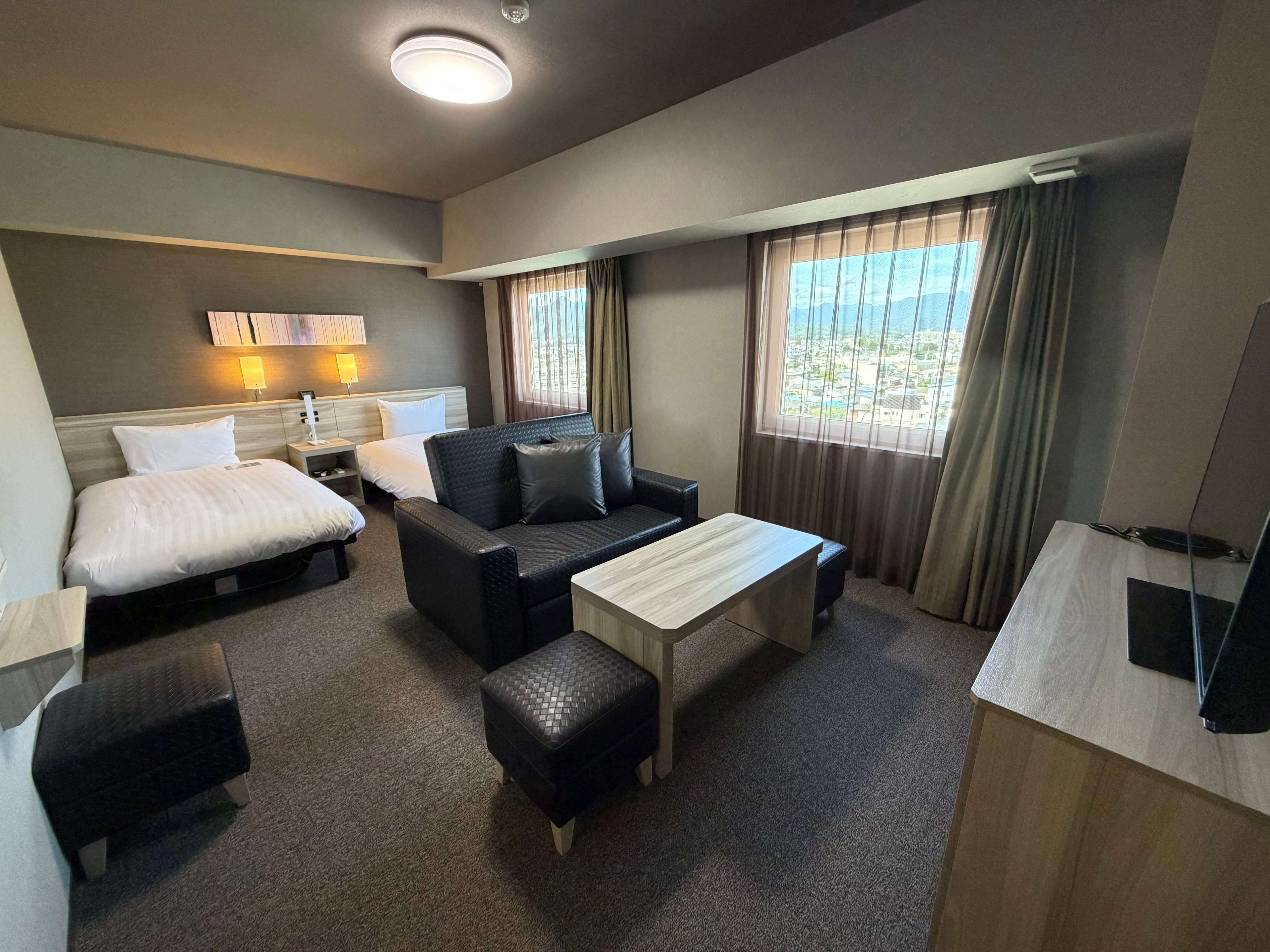 Deluxe Twin Room
