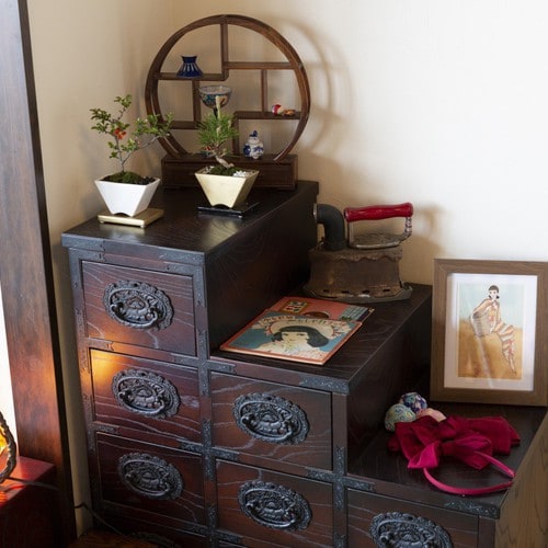 Stylish and romantic room image
