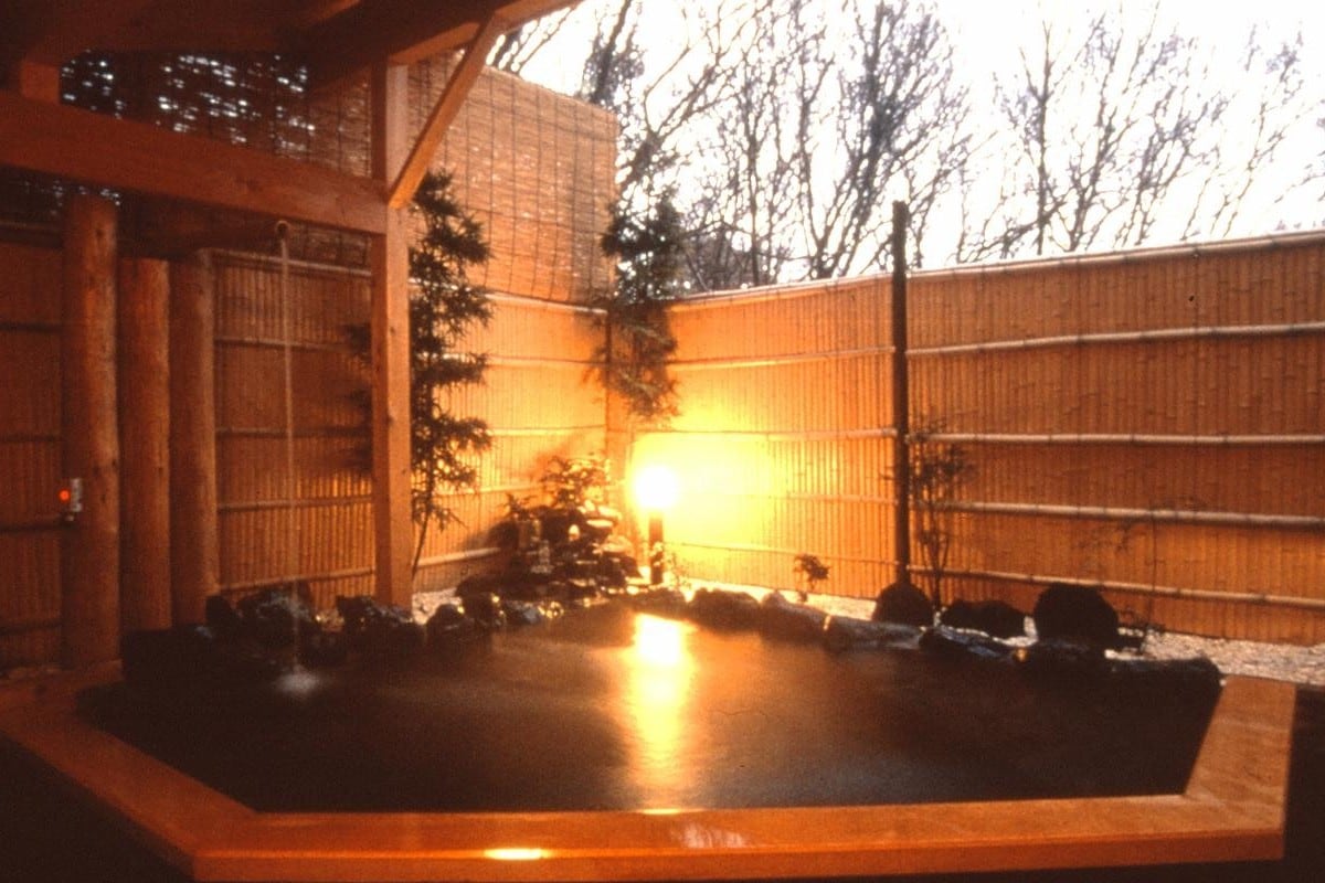 24小時免費私人露天溫泉浴池
