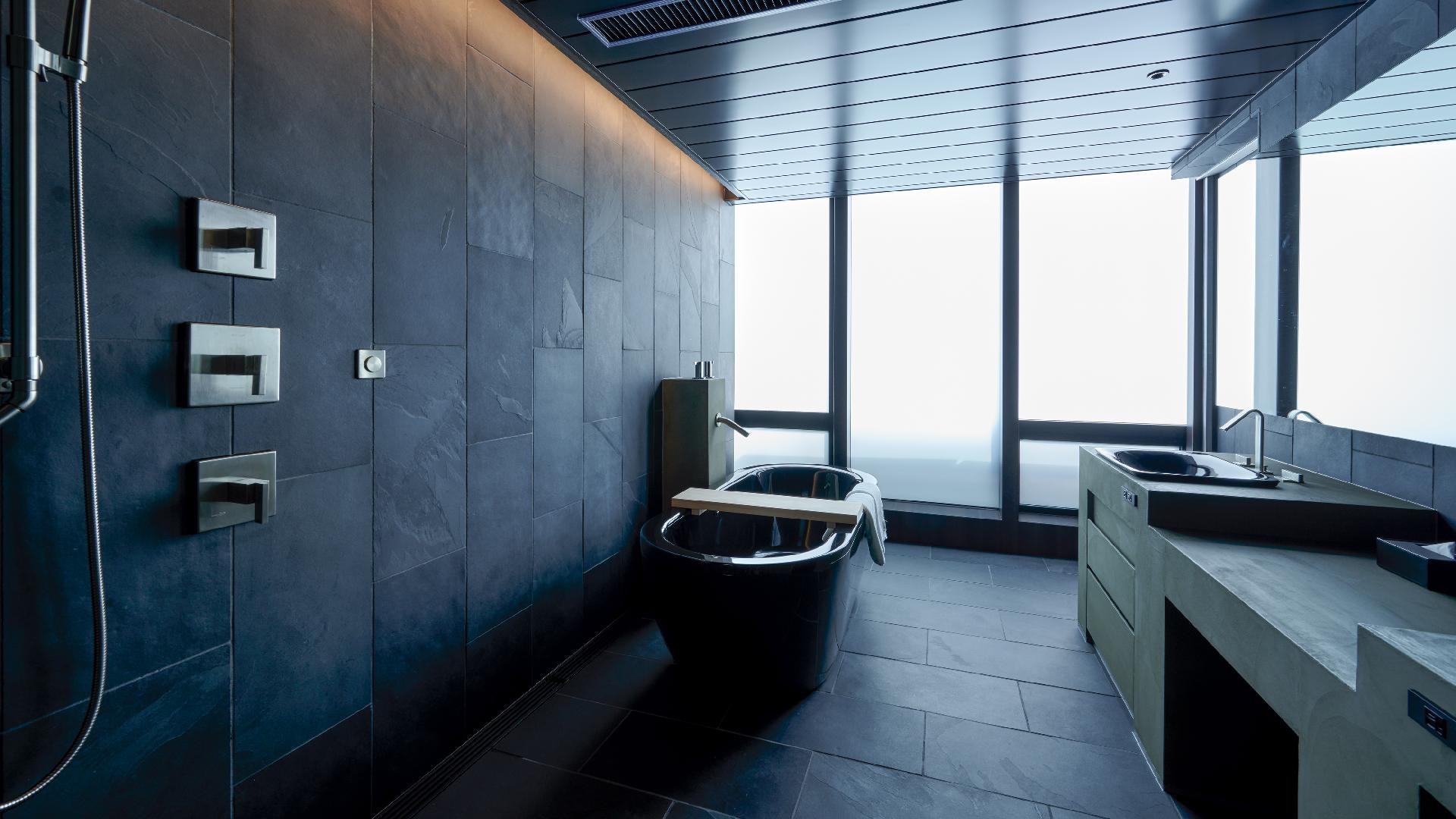  S15 --Park Terrace Suite-3