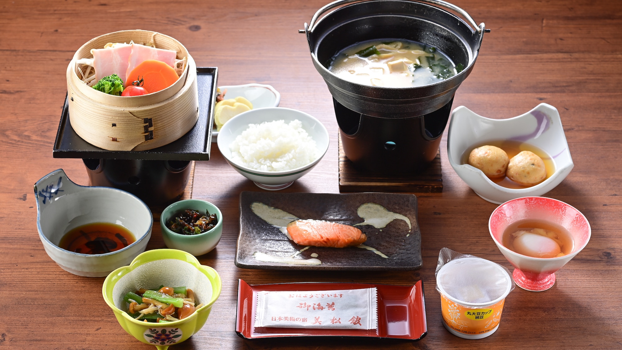 We offer a Japanese breakfast that will warm your body when you wake up. *The photo is an example. We use seasonal ingredients depending on the season.