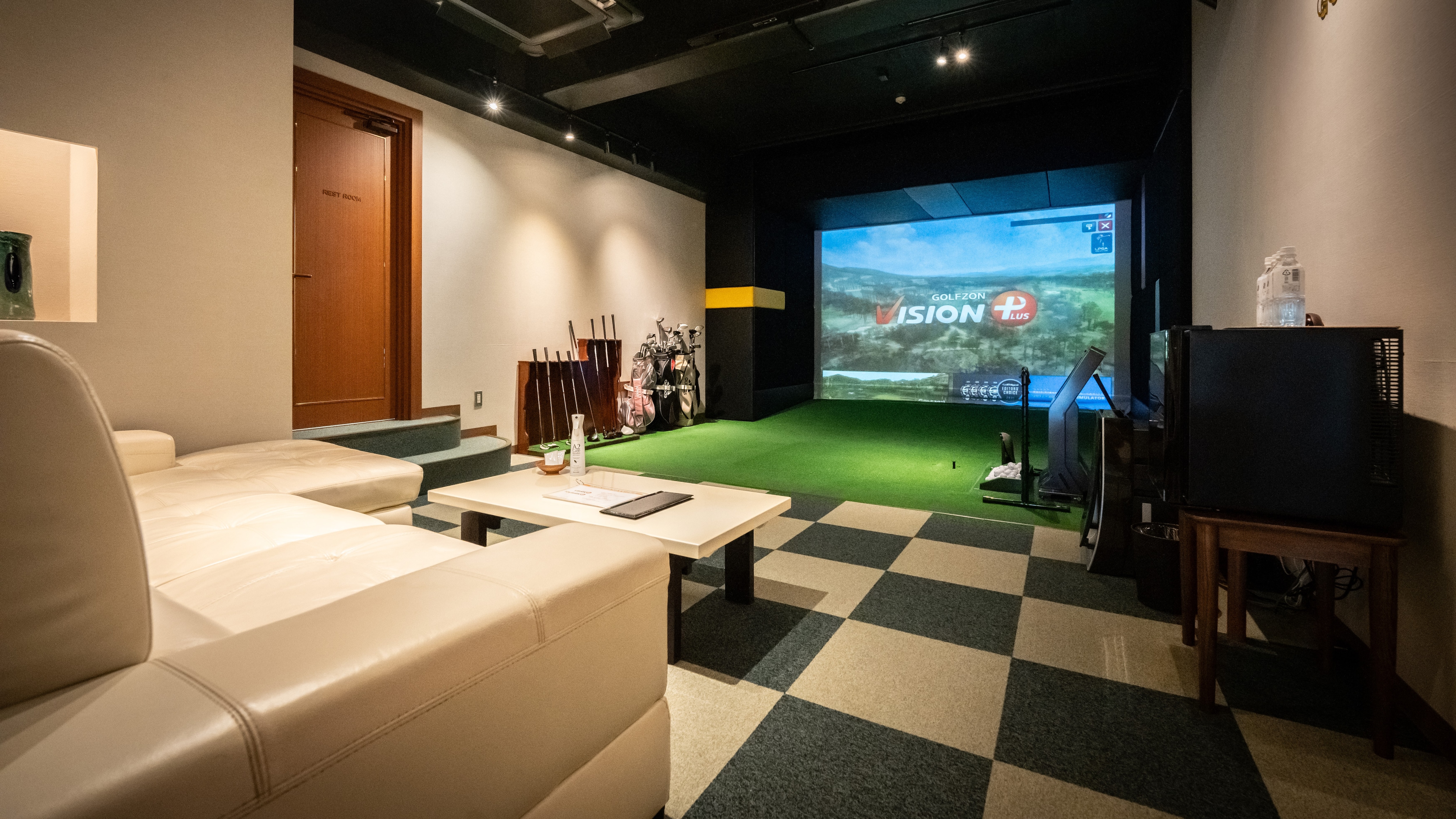 [內部設施/模擬高爾夫] 我們有私人房間，可以保護您的隱私。