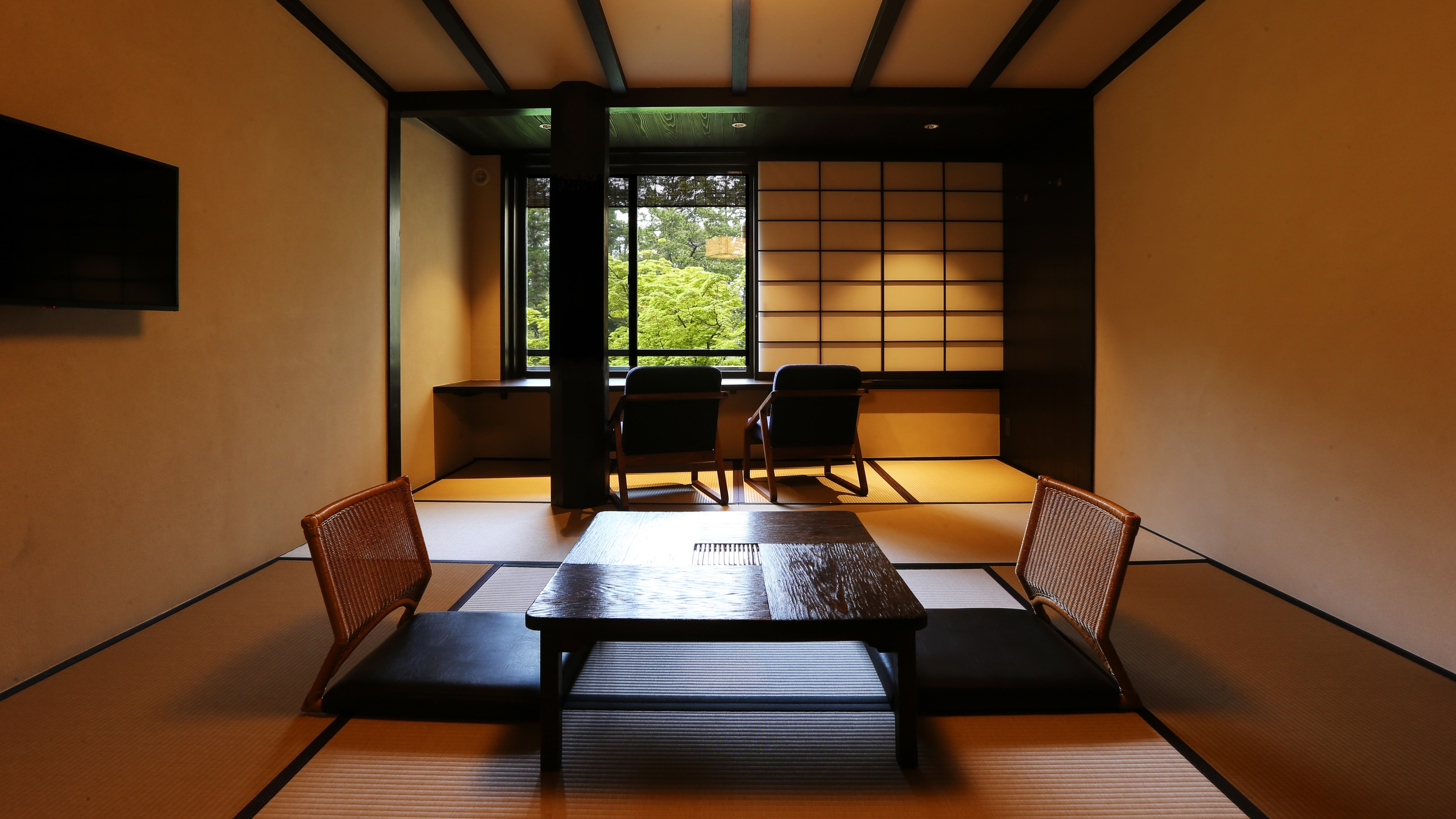 Japanese-style room with a view of Amanohashidate
